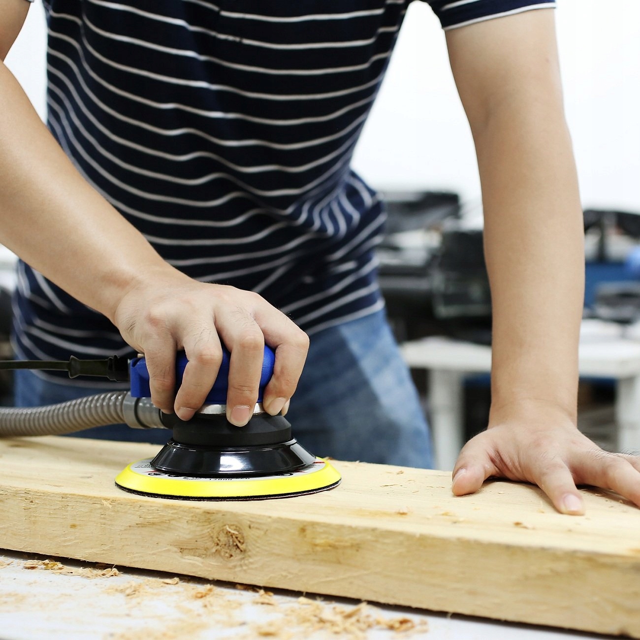 SZLIFIERKA MIMOŚRODOWA PNEUMATYCZNA ORBITALNA PAP Typ uchwytu uchwyt boczny