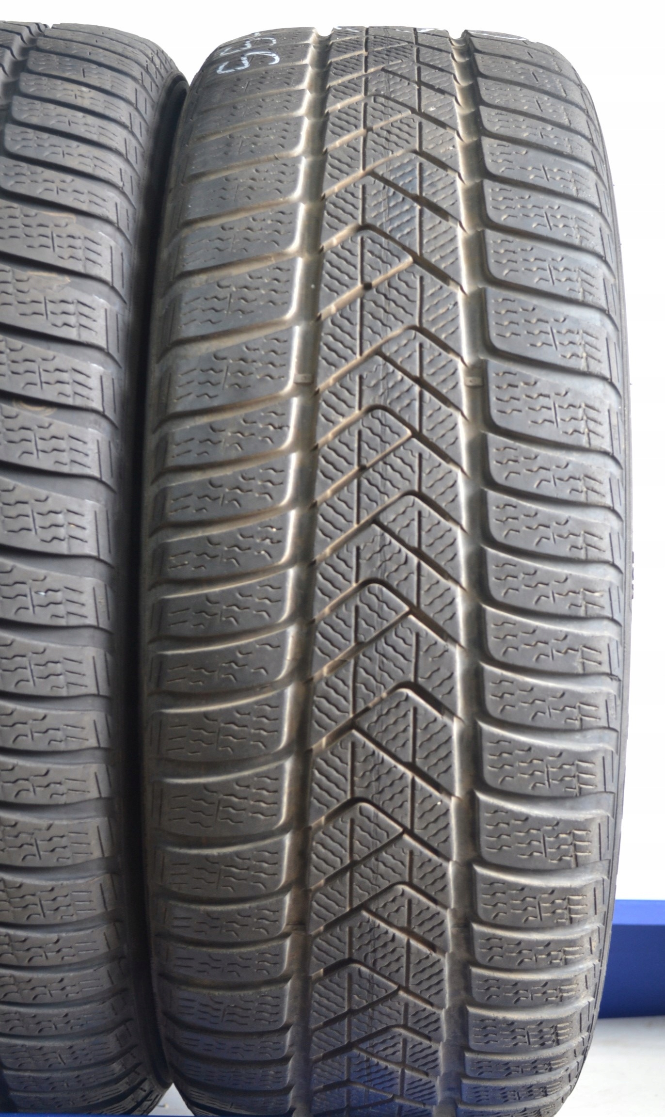 225/45R18 95H PIRELLI SOTTOZERO 3 RFT x2szt 8132z Sezon zimowe