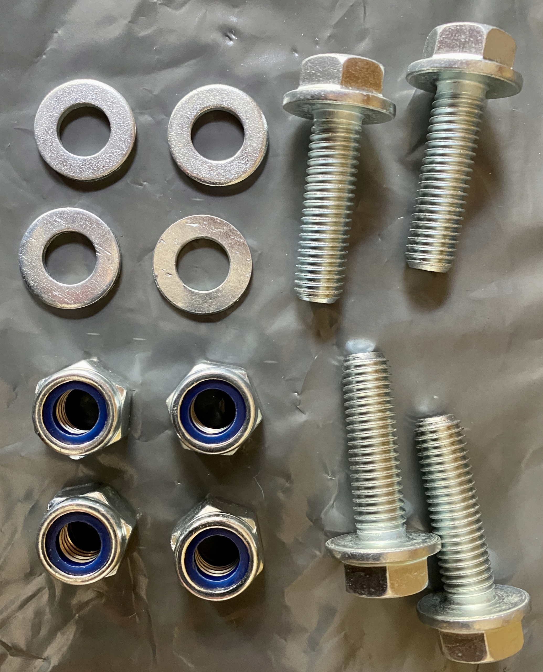 OPASKA OBEJMA ZBIORNIKA PALIWA VIVARO TRAFIC 01-14 Producent części Berg Automotive