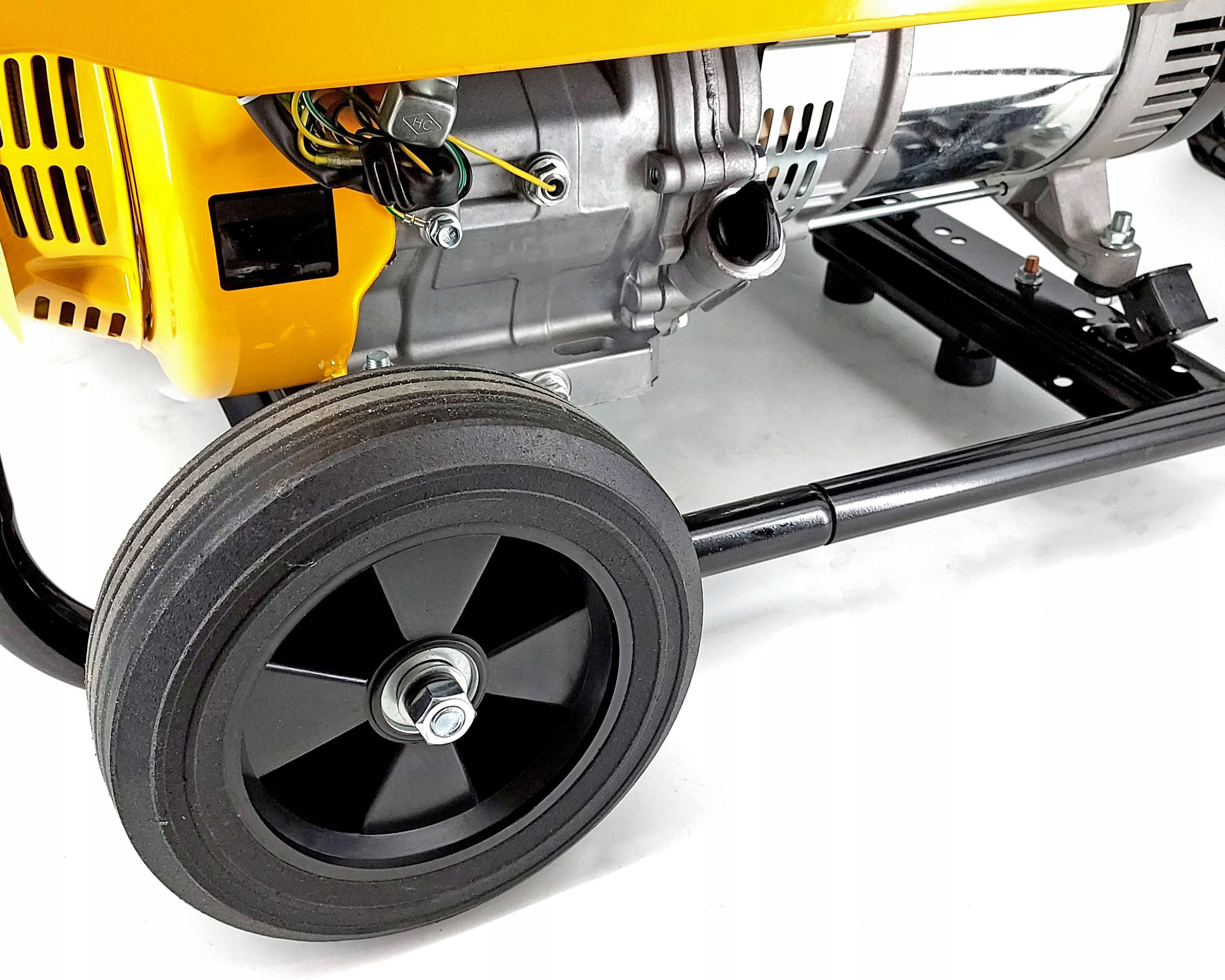 Agregat prądotwórczy Generator Prądu 5,5 kW 5500 W SMART Rodzaj paliwa benzyna