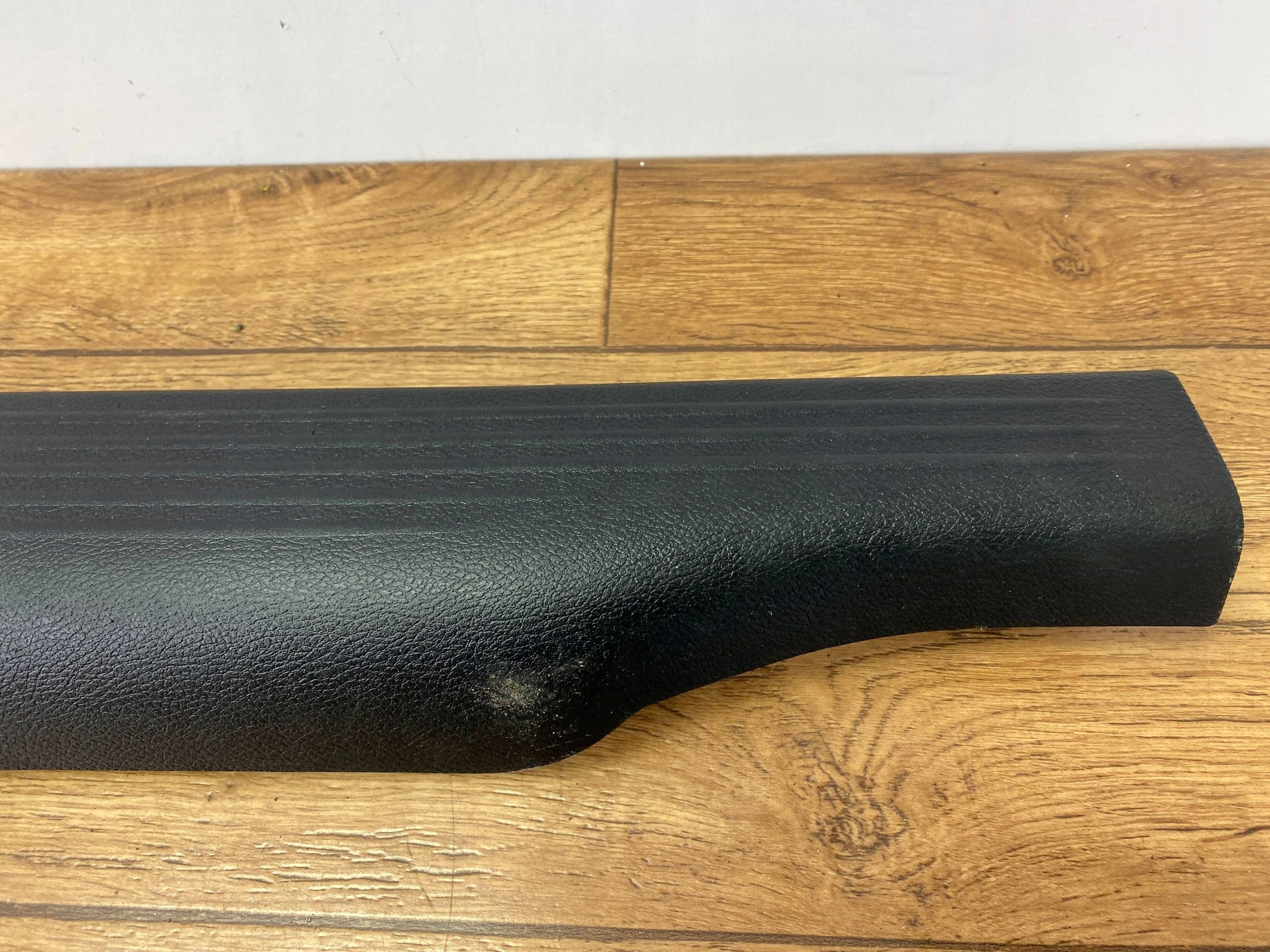 cap threshold door Dodge Challenger 2015+