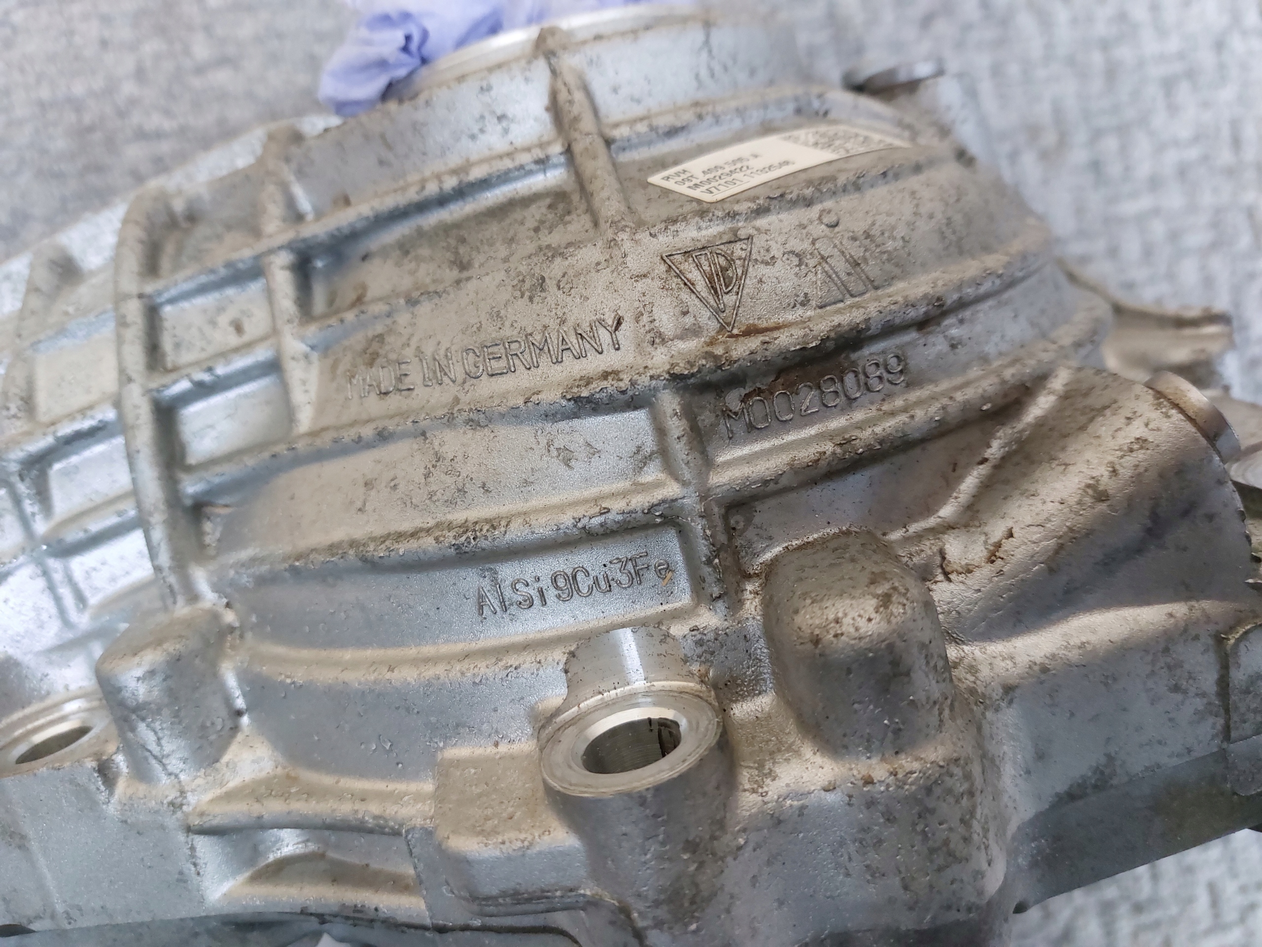 BENTLEY CONTINENTAL GT 21r diff differential of a cam front front 09T409505A
