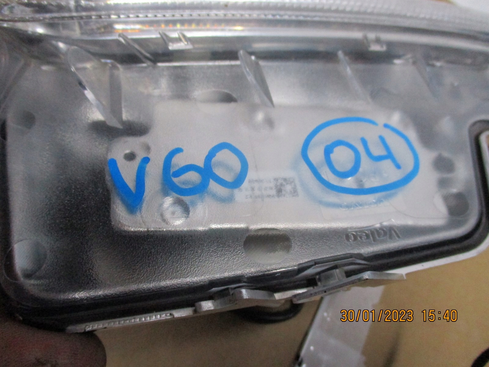 light VOLVO V60 18R 31353290 right