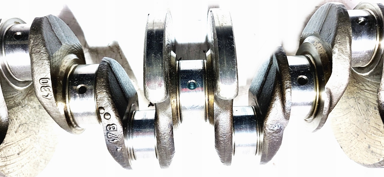 Wał korbowy 2.0 16V TDCI HDI Kuga DS5 DS4 Focus 3 C5 C4 Mondeo RCZ 3008 Producent części Ford OE