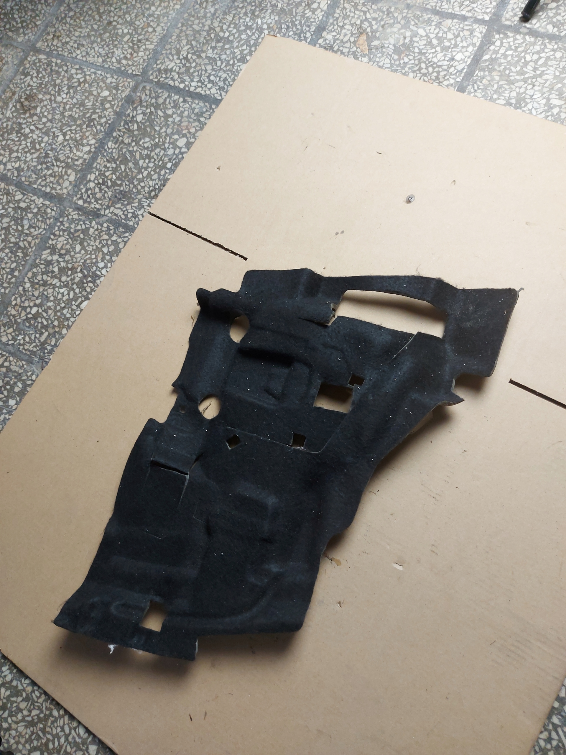 insonorisation PIANKA console droit AUDI A8 D4 4H OE