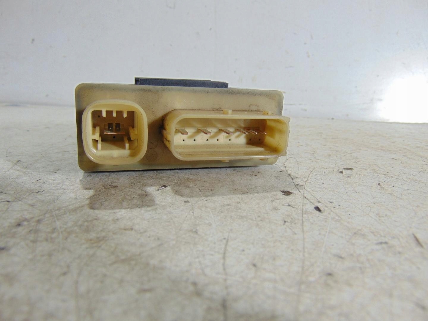 MODUŁ STEROWNIK WENTYLATORÓW PEUGEOT 207 1.4 HDI 9652021180 Producent części Peugeot OE