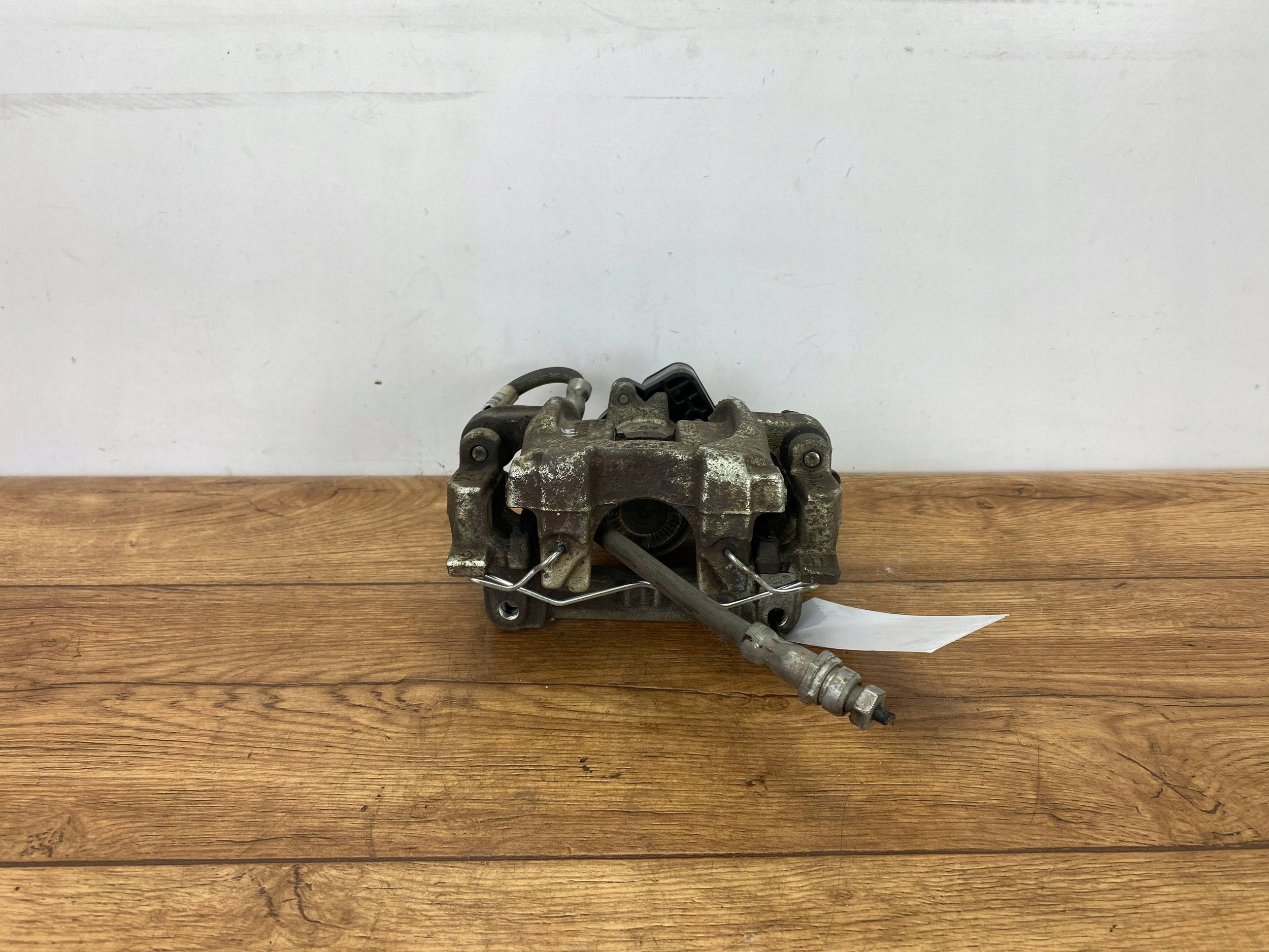 caliper brake rear right Ford Escape IV Kuga MK3 2020+