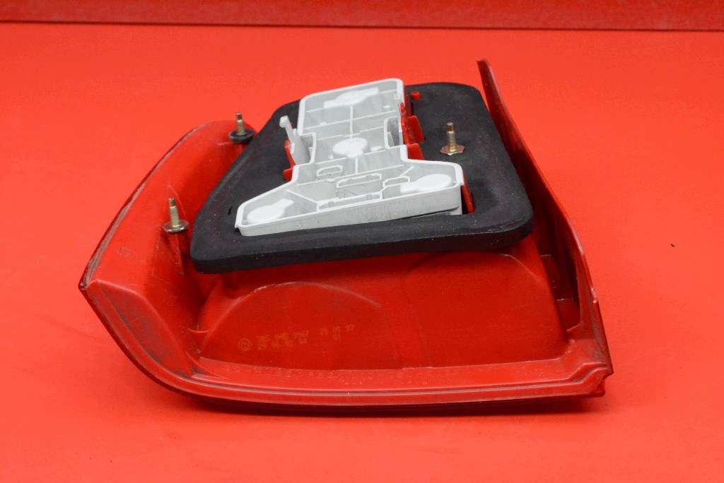 light right rear part rear 3B5945096F VW PASSAT B5 sedan 96-00