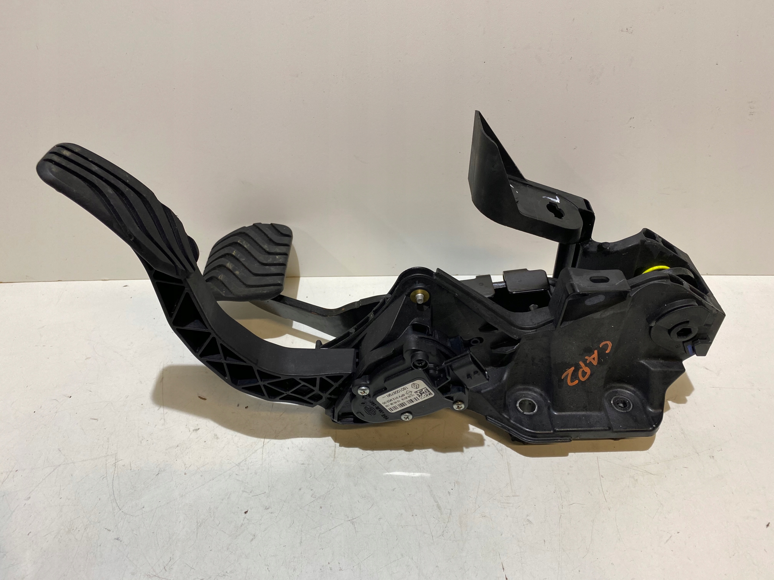 RENAULT CAPTUR II PEDALS GAZ 180100879R