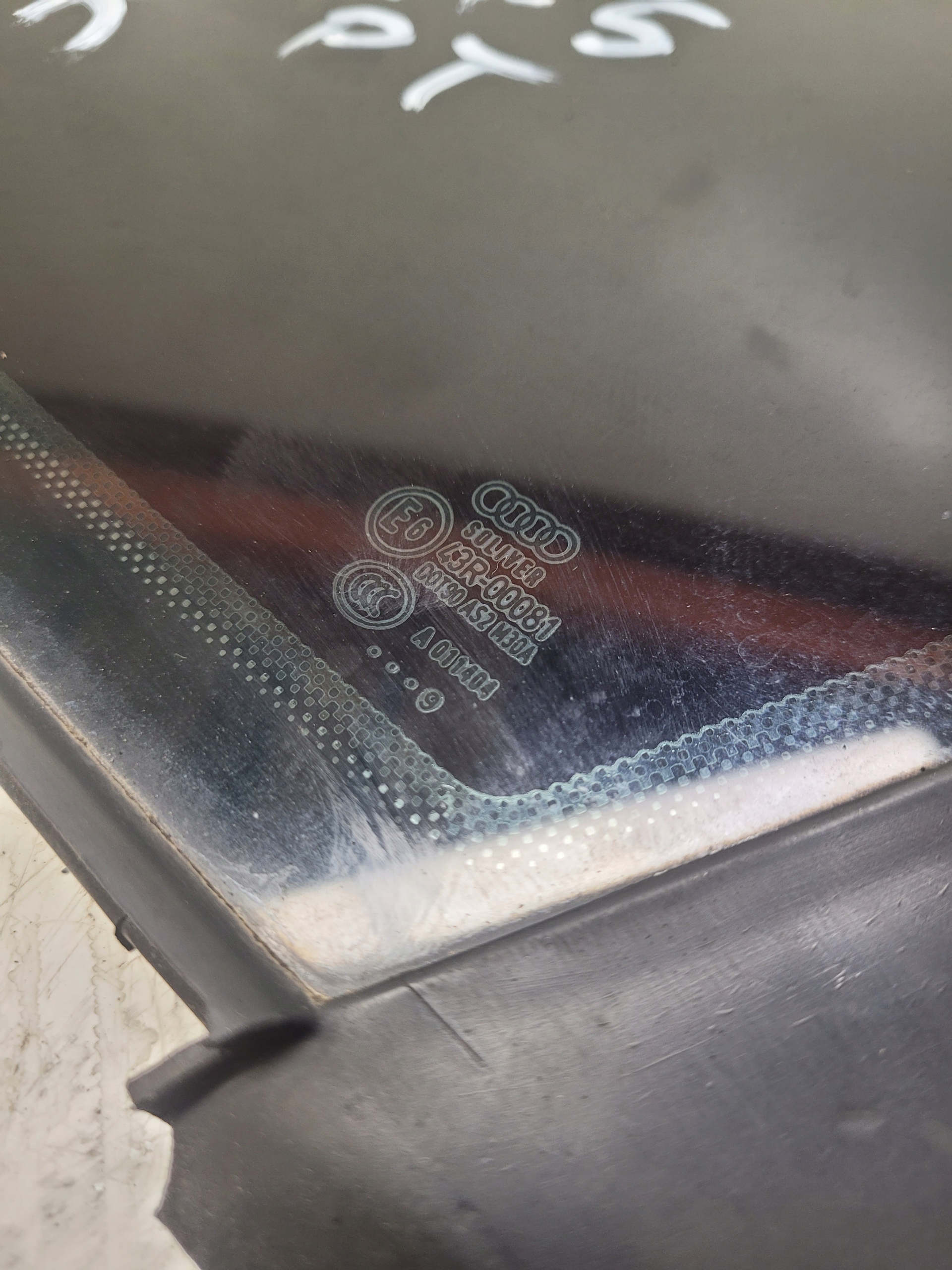 window bodywork right rear part AUDI A6 C6 sedan 4F5 2009R