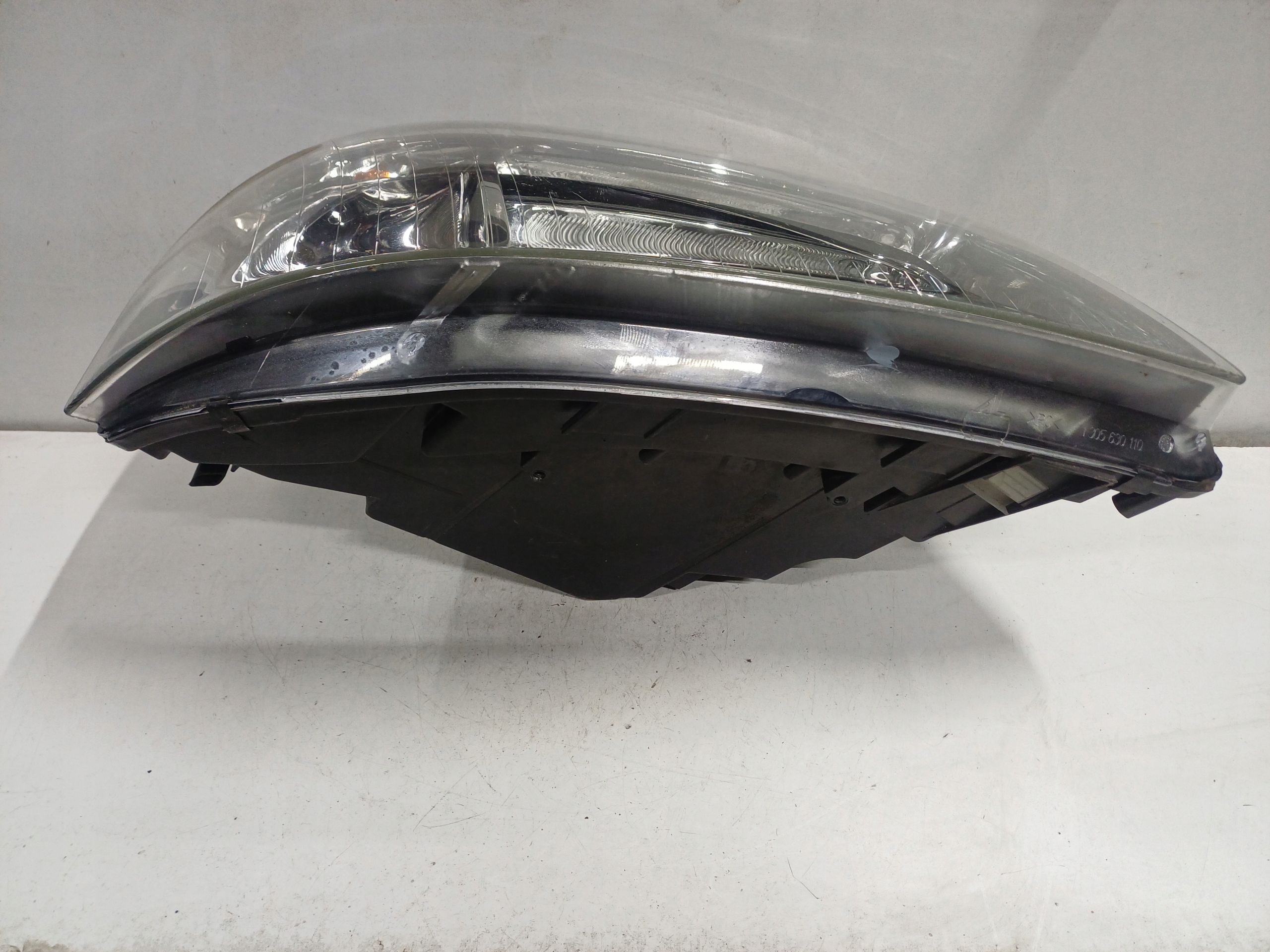 фара правая vw transporter T5 7H1941016N 0301191302