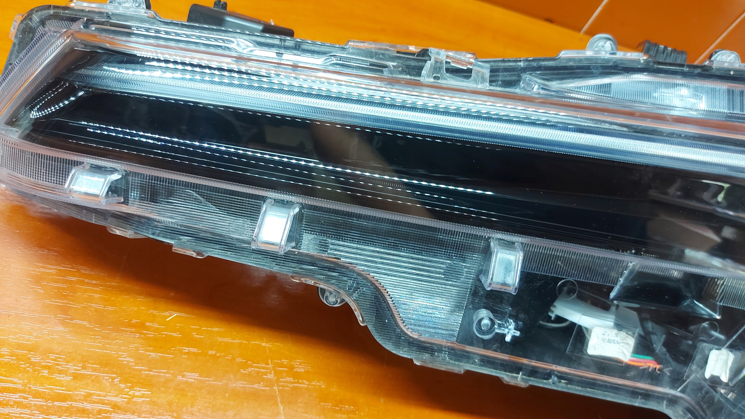 REFLEKTOR light left left front TOYOTA COROLLA E21 KOMBI HB 23- LIFT
