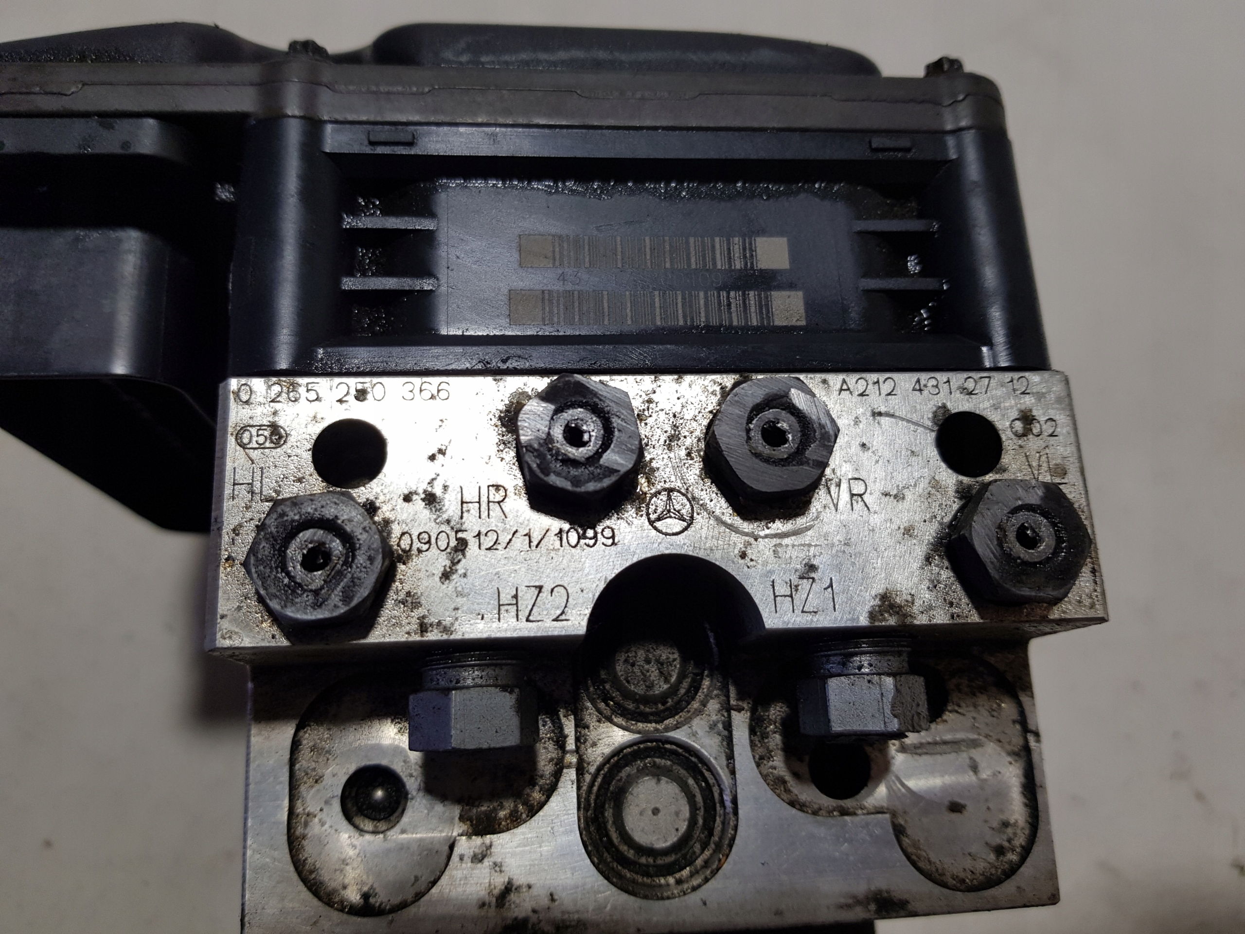 Pompa ABS MERCEDES W212 2124312712