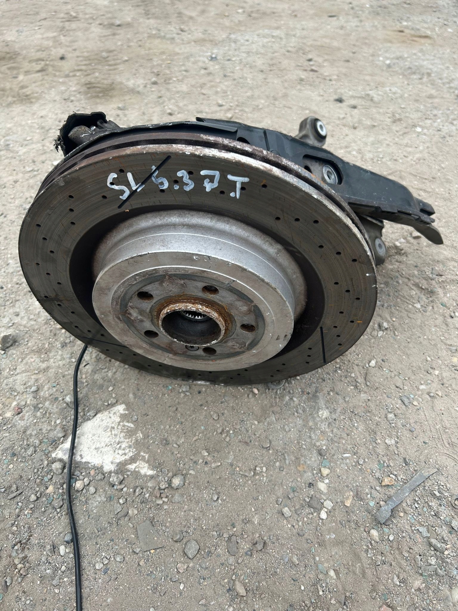 MERCEDES СЛ R231 6.3 AMG ЦАПФА Задняя Зад. Права