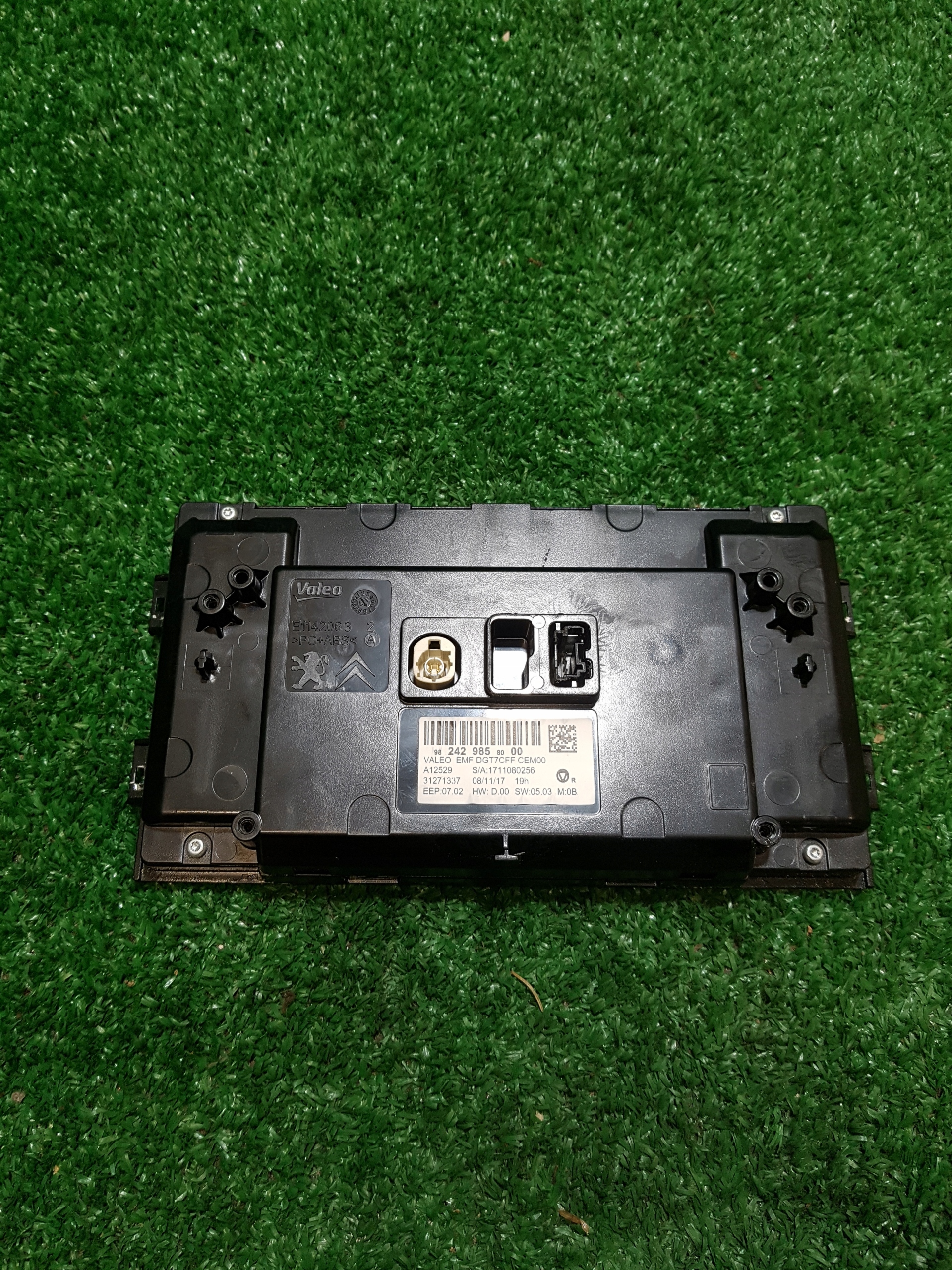 display navigation devices PEUGEOT 308 II (T9) 9824298580