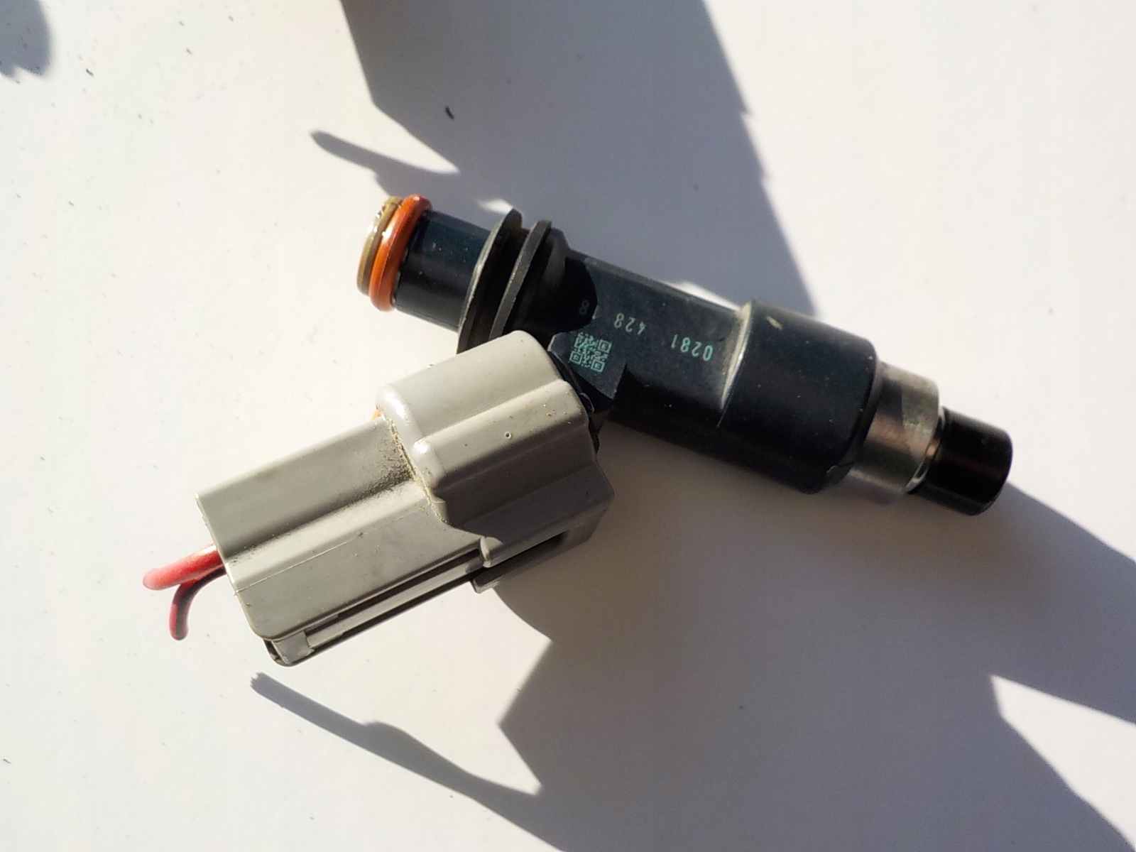 MITSUBISHI LANCER VII 1.5 MIVEC injector 028142818