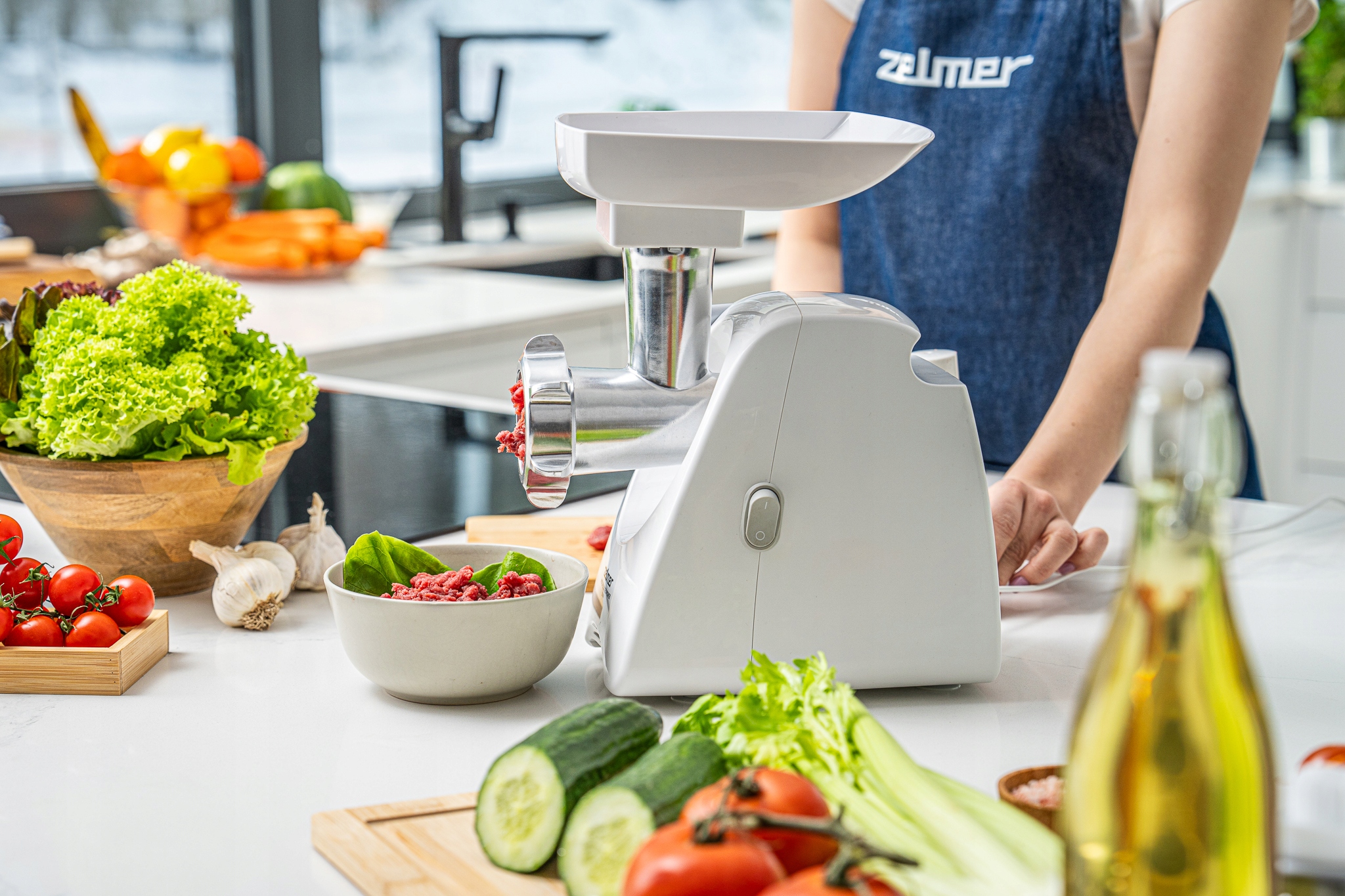 MASZYNKA DO MIELENIA MIĘSA ZELMER MASZYNA ELEKTRYCZNA 2200W 3 KG/MIN Marka Zelmer