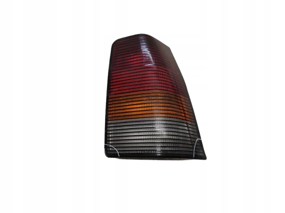 OPEL KADETT E 84- GSI LAMPA PRAWA TYŁ CIEMNA