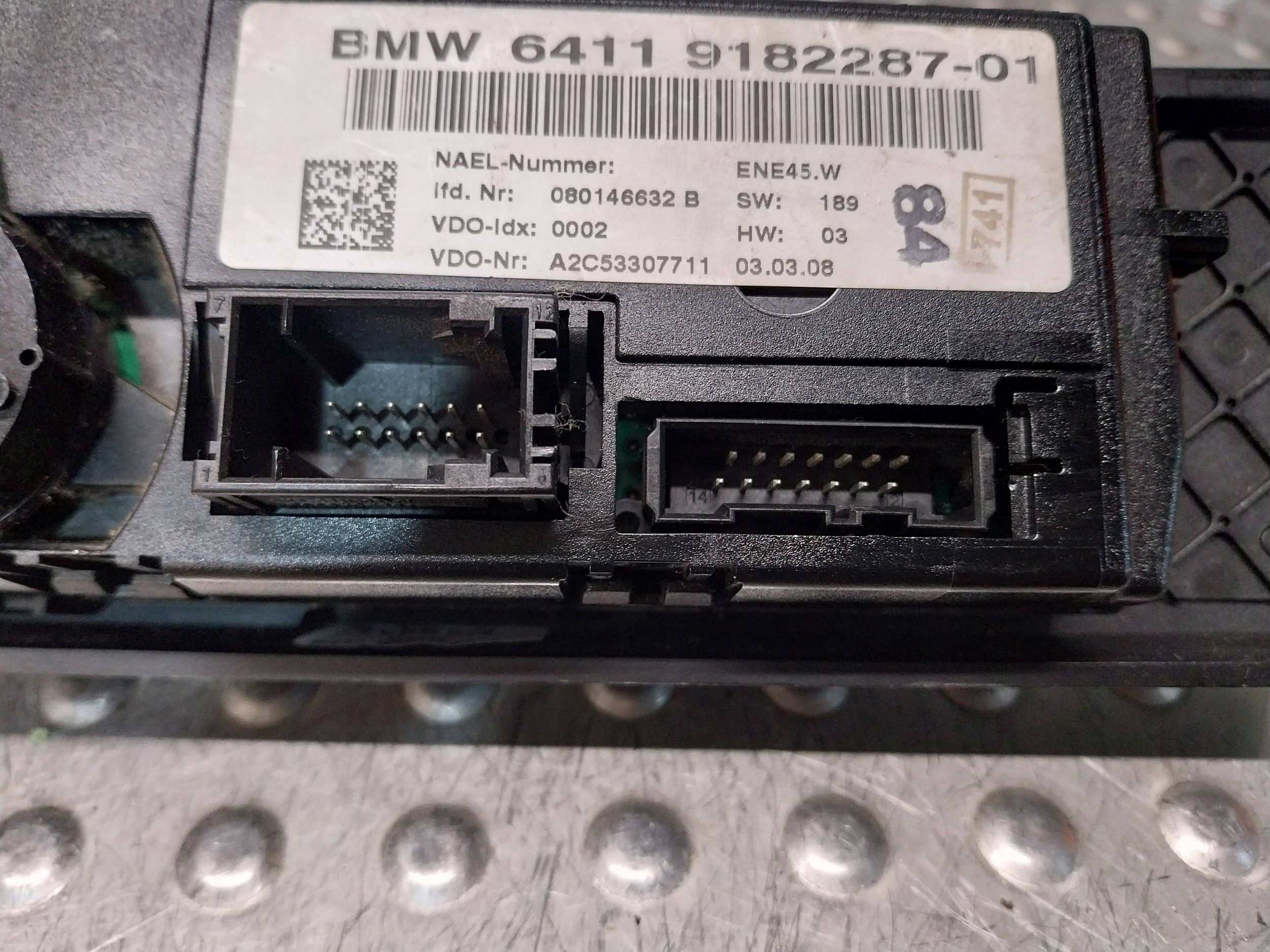 PANEL szellőző a klímának 9182287 BMW E81 E82 E87 E90 E91 E92