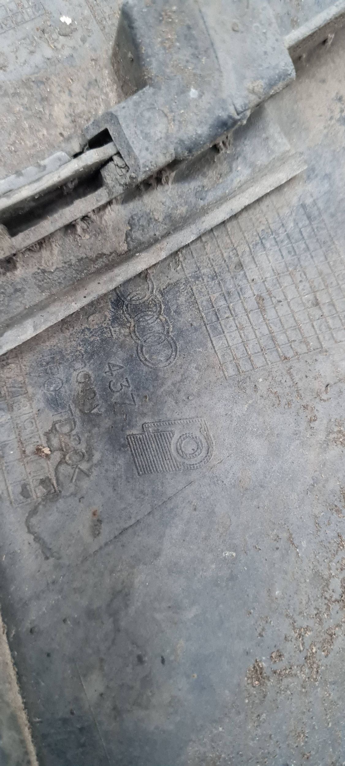 Q5 8R corner of a bumper bumper left front front 8R0807437