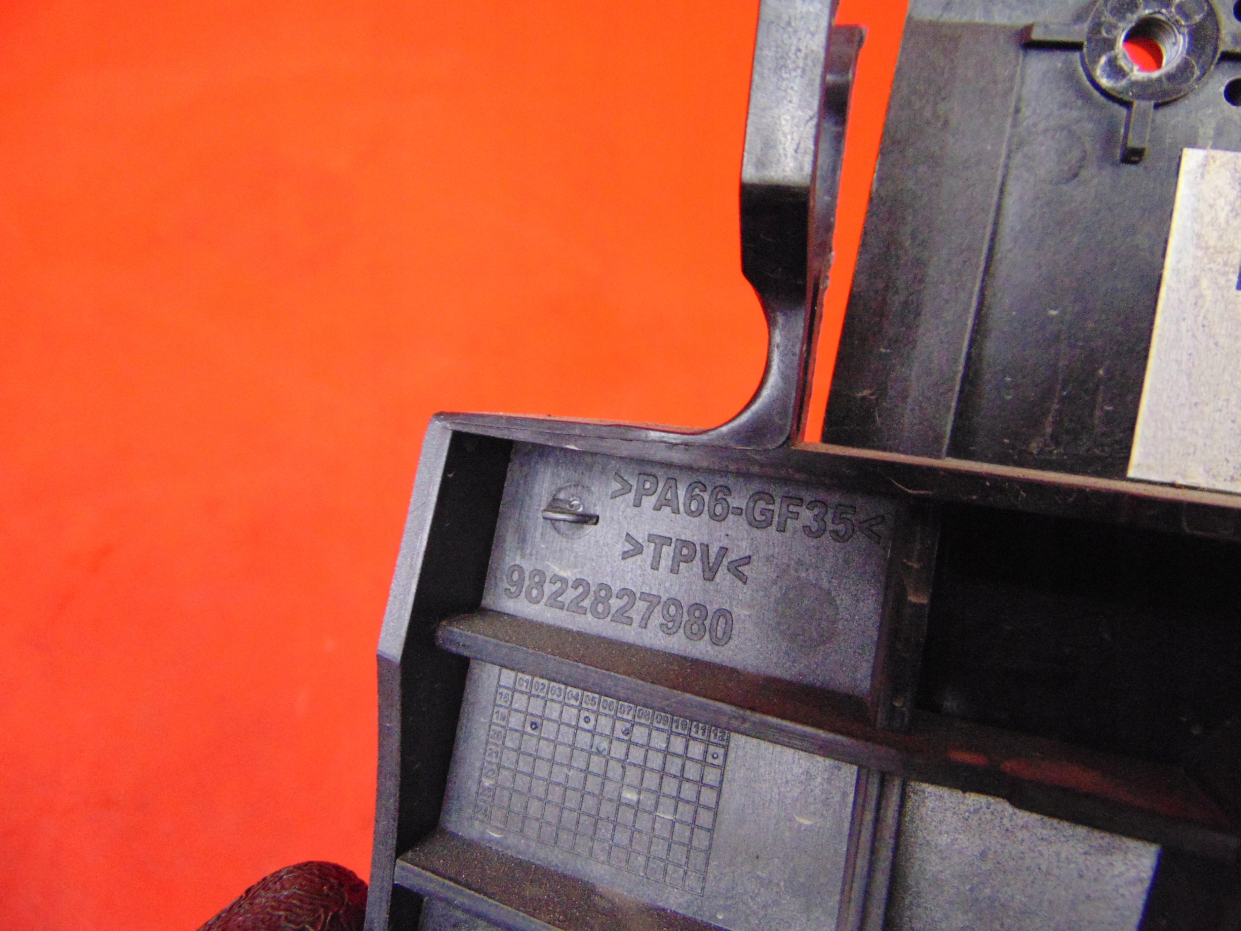 CITROEN DS7 1.6 THP cover console right