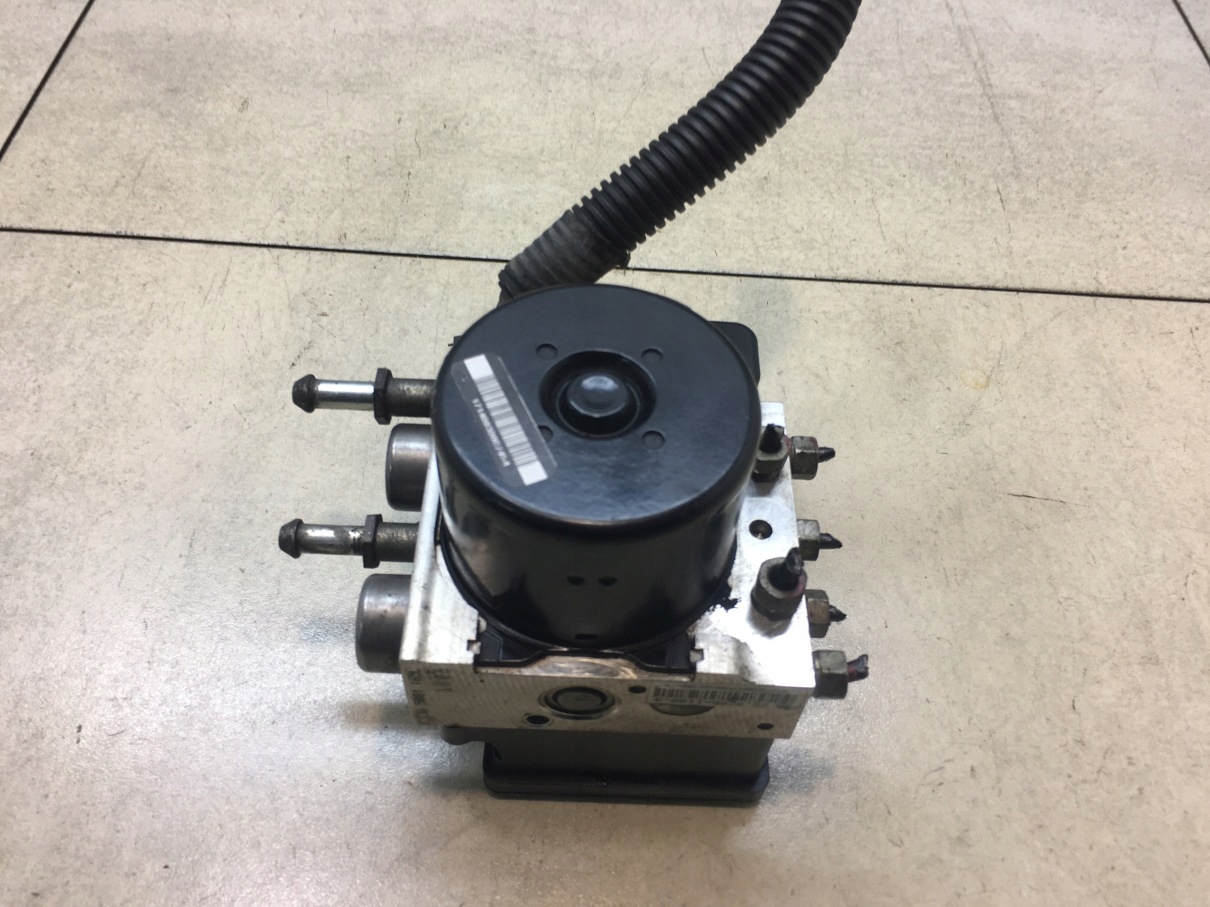 pump ABS VOYAGER IV 2.8 CRD P04721522AA