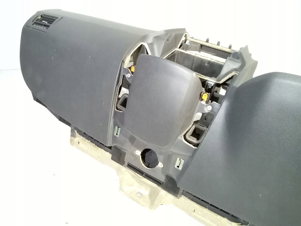 Opel Zafira B lift FL dashboard instrument panel console