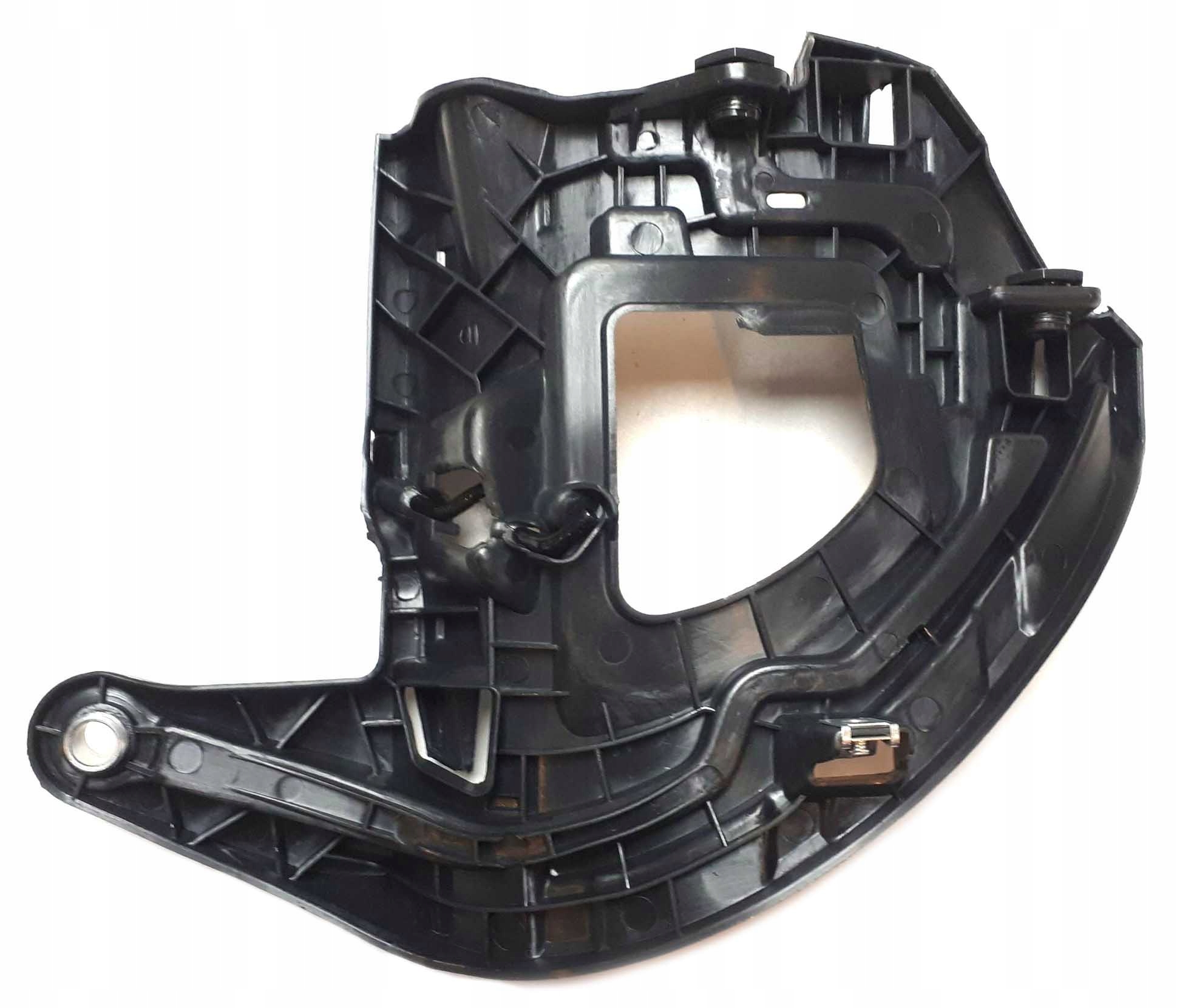 99411778202 - МОНТАЖНАЯ ПЛАСТИНА ПРАВОЙ ФАРЫ VW BEETLE 11-