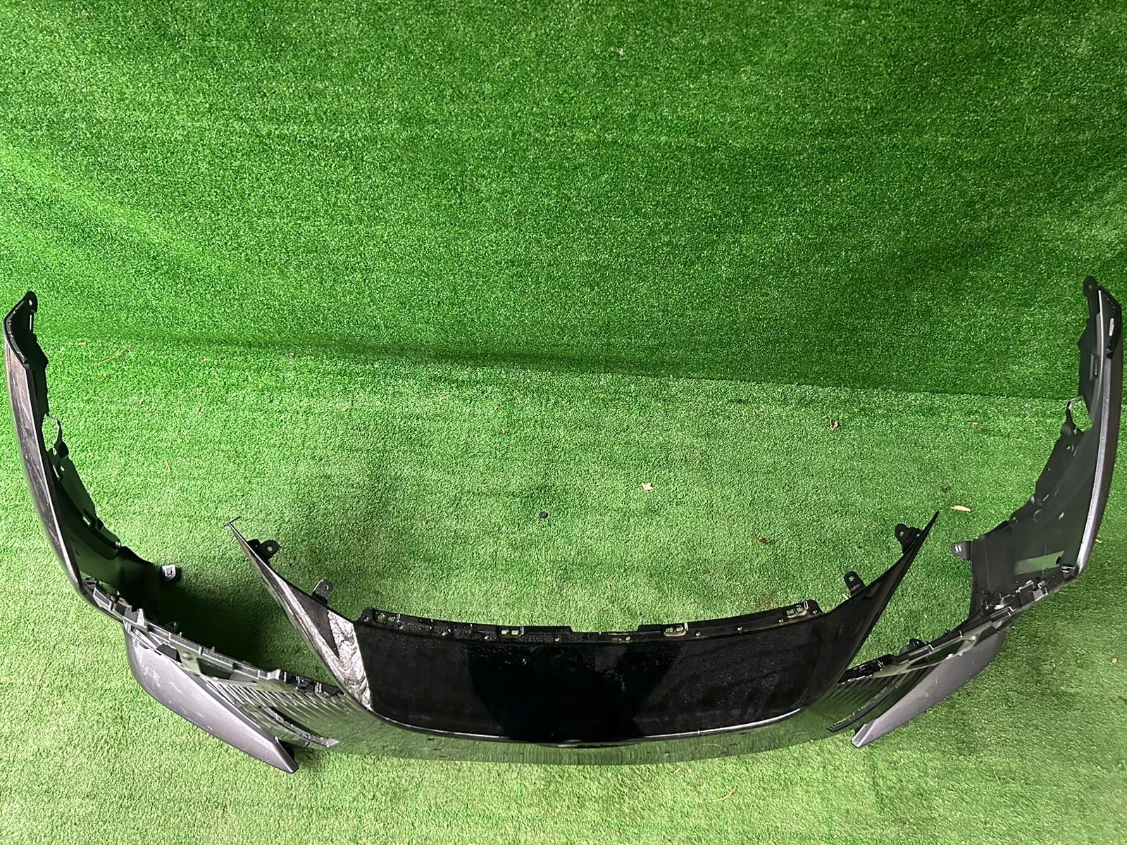 Lexus RZ 450e elektryk bumper front front b ladny 2023