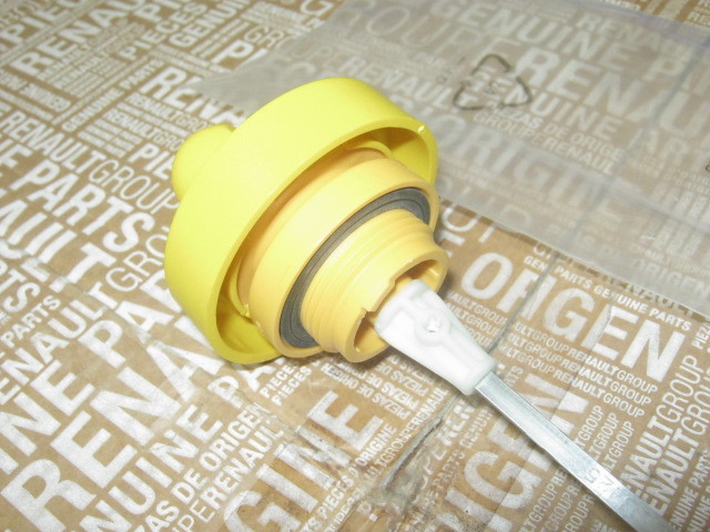 BAGNET OLEJU 1.9 DCI RENAULT METALOWY Producent części Inny