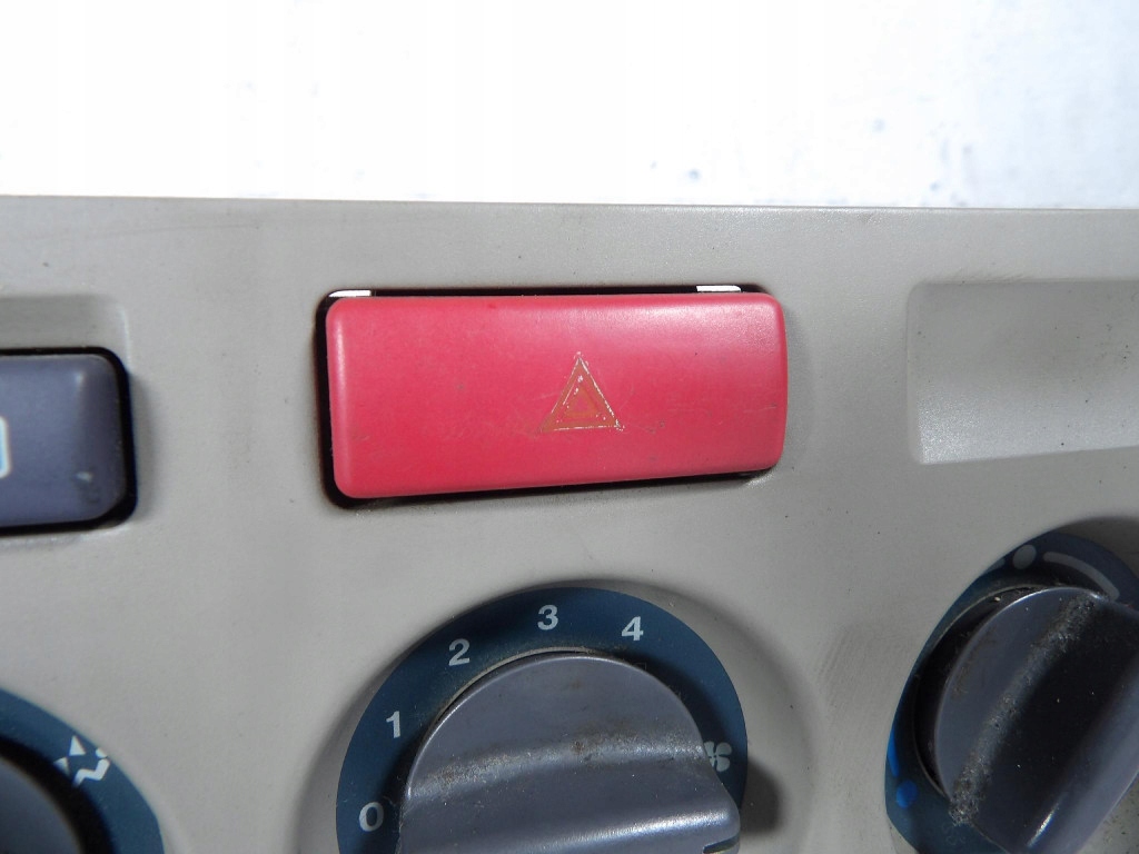 LAND ROVER FREELANDER PANEL air conditioning devices