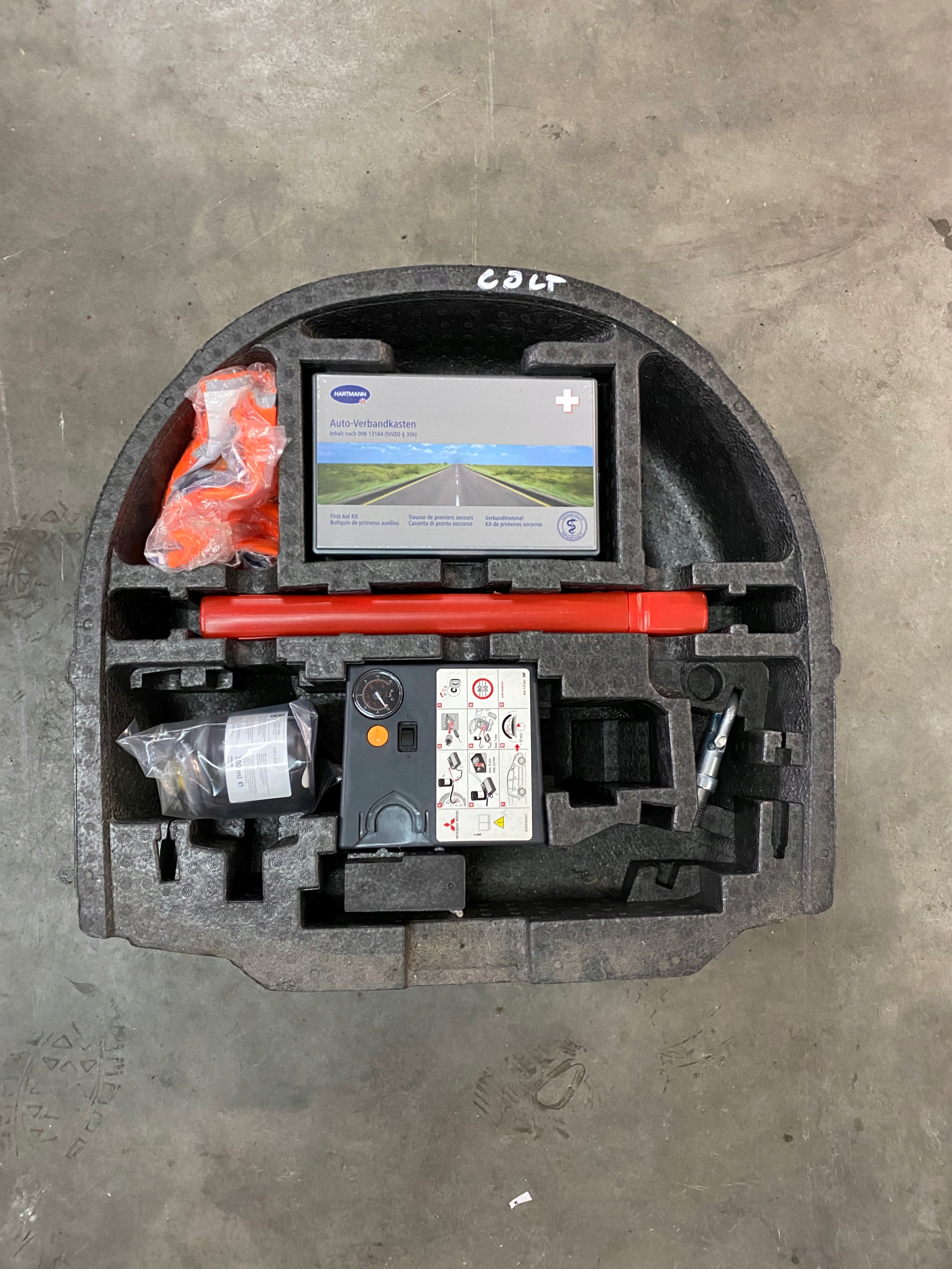 Zestawz30 - Ремонтный комплект MITSUBISHI COLT VI Z30