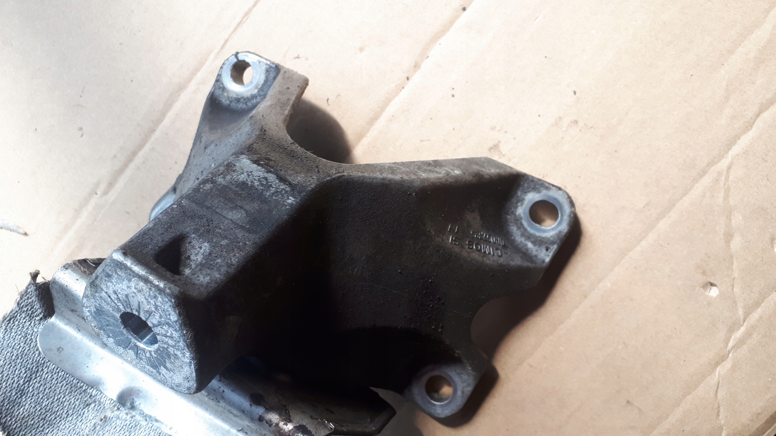 S4 B8 LIFT engine supporting mount 3.0 TFSI S5