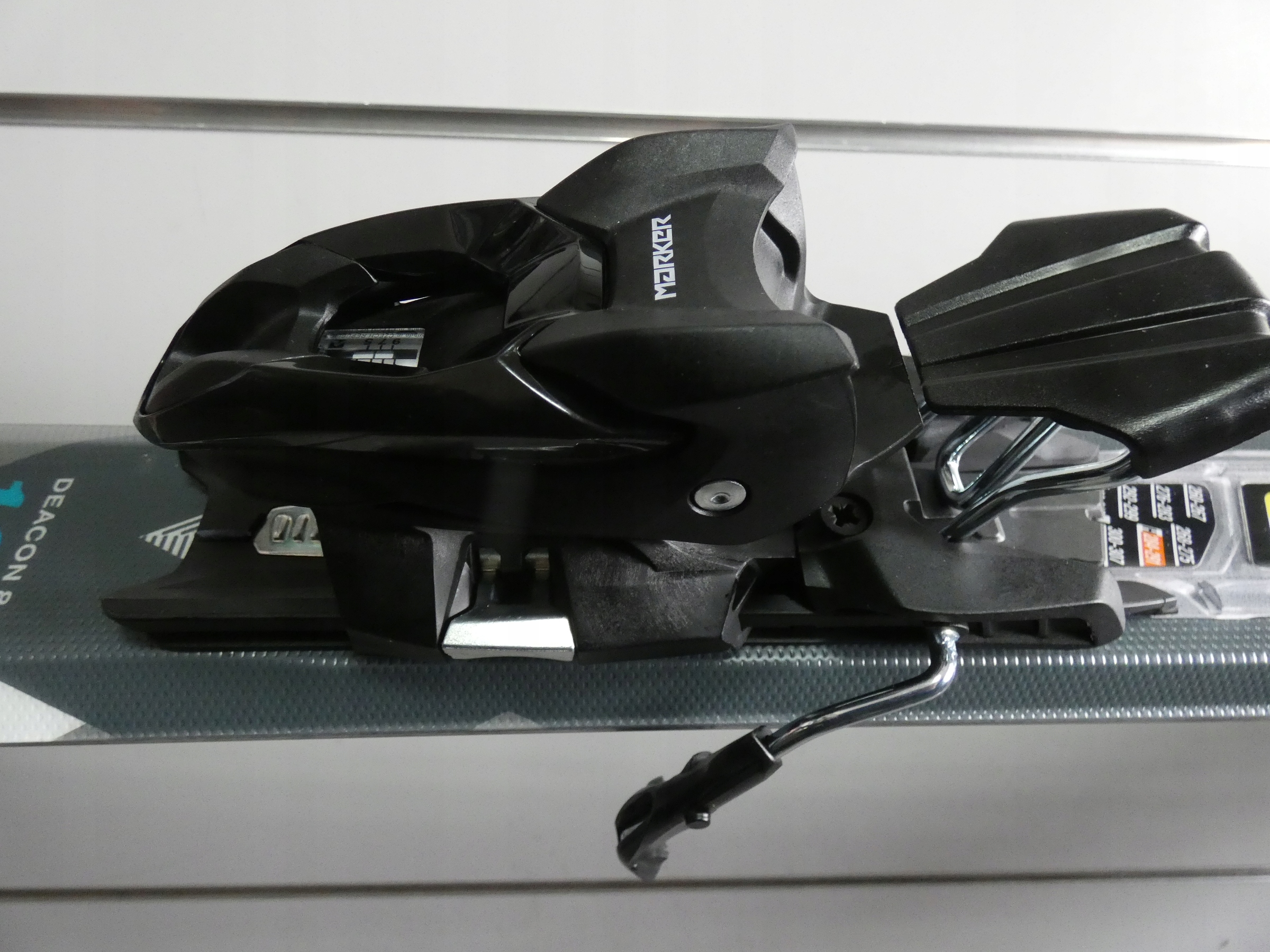 VOLKL DEACON 8.0 2023 /165/ + vMOTION 10 GW Sezon 2022 / 2023