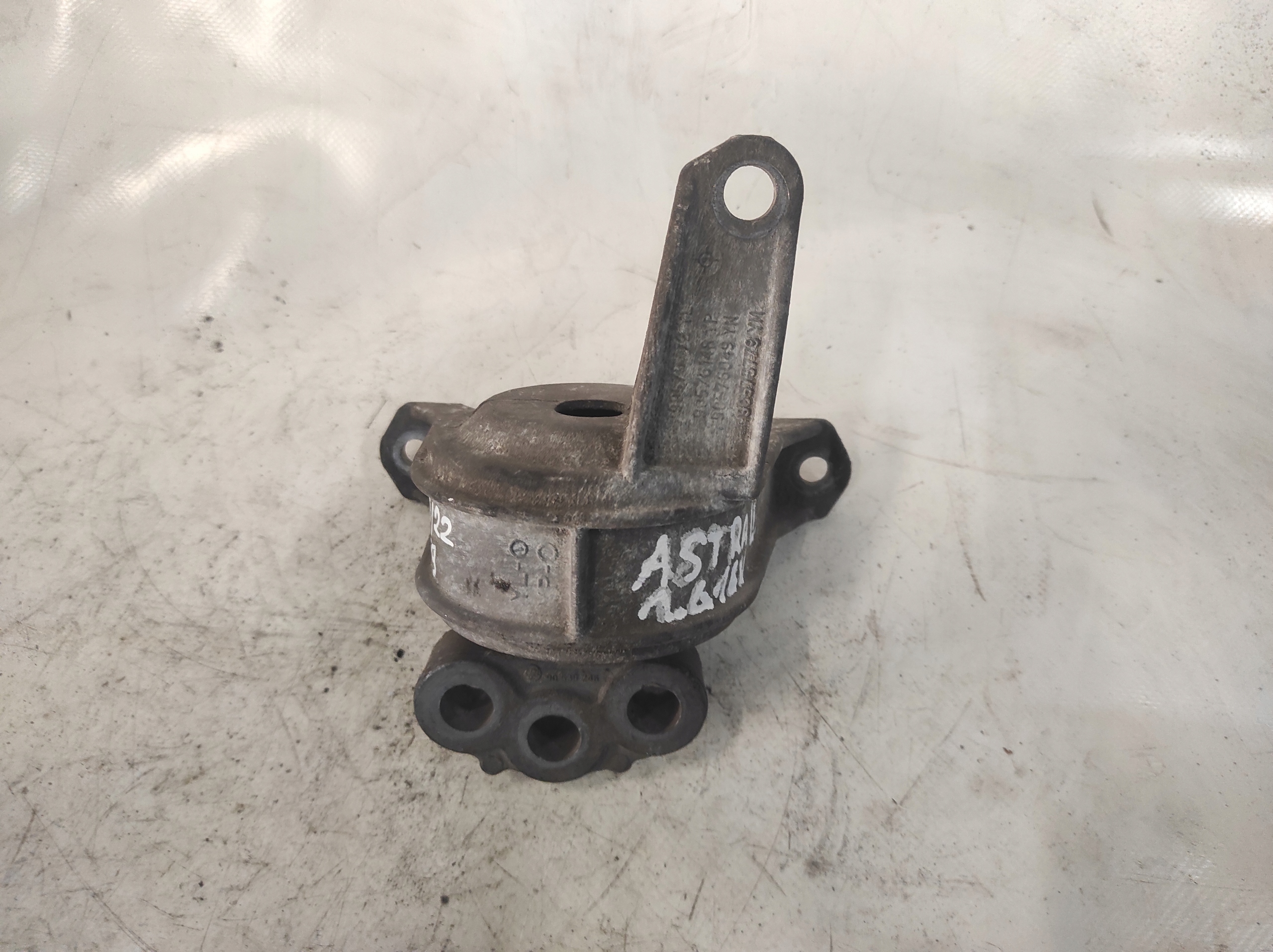 Opel Astra G II 1.6 Poduszka Silnika