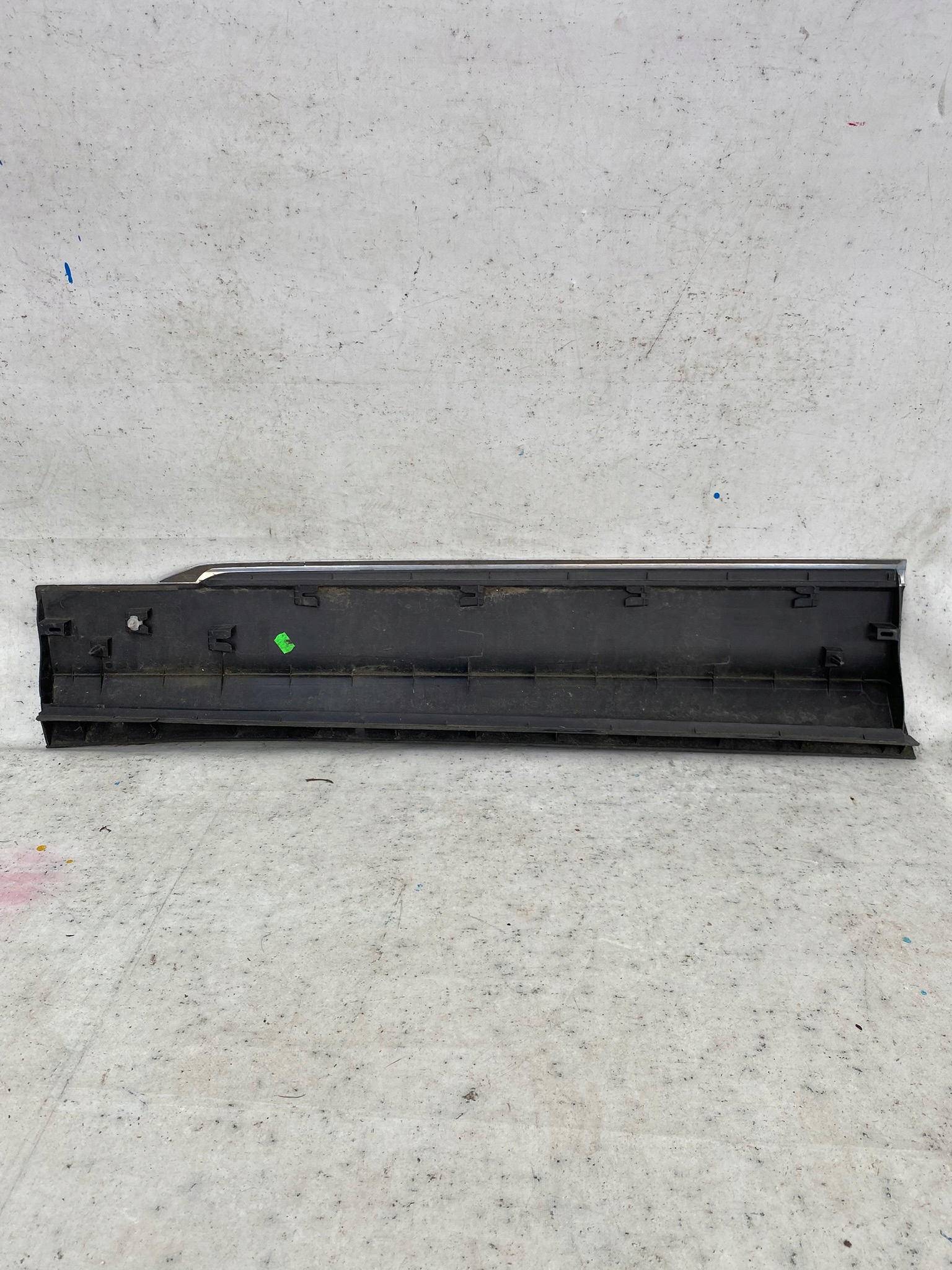 VW TIGUAN II 2 5NA moulding door front front right 5NA854940F