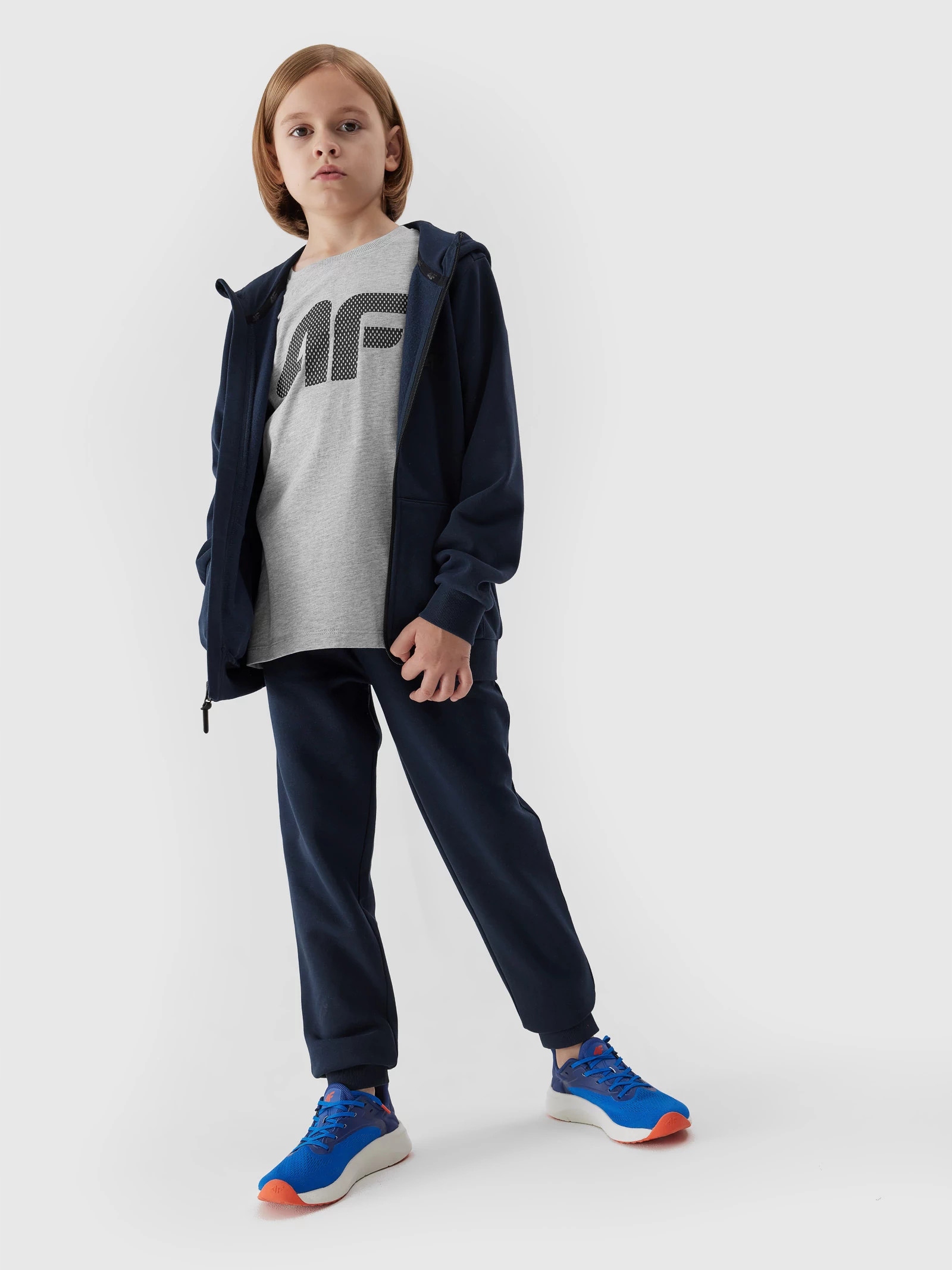 4F BLUZA CHŁOPIĘCA DRESOWA SPORTOWA Z KAPTUREM ROZPINANA Płeć chłopcy