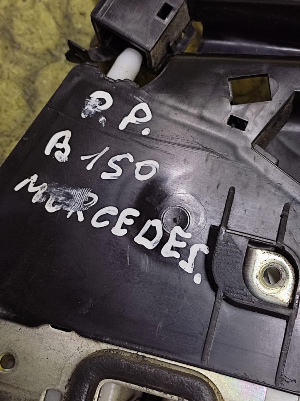 MERCEDES B class W245 lock door right front 1697202835