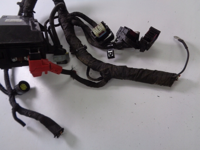 SKRZYNKA BEZPIECZNIKÓW MASERATI LEVANTE 2016- Typ samochodu Samochody osobowe