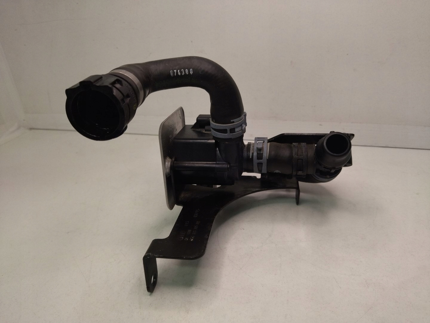 06H121601N DODATKOWA POMPA WODY AUDI A6 2010-2018r AUDI A7 2010-2018r Wersja Europejska