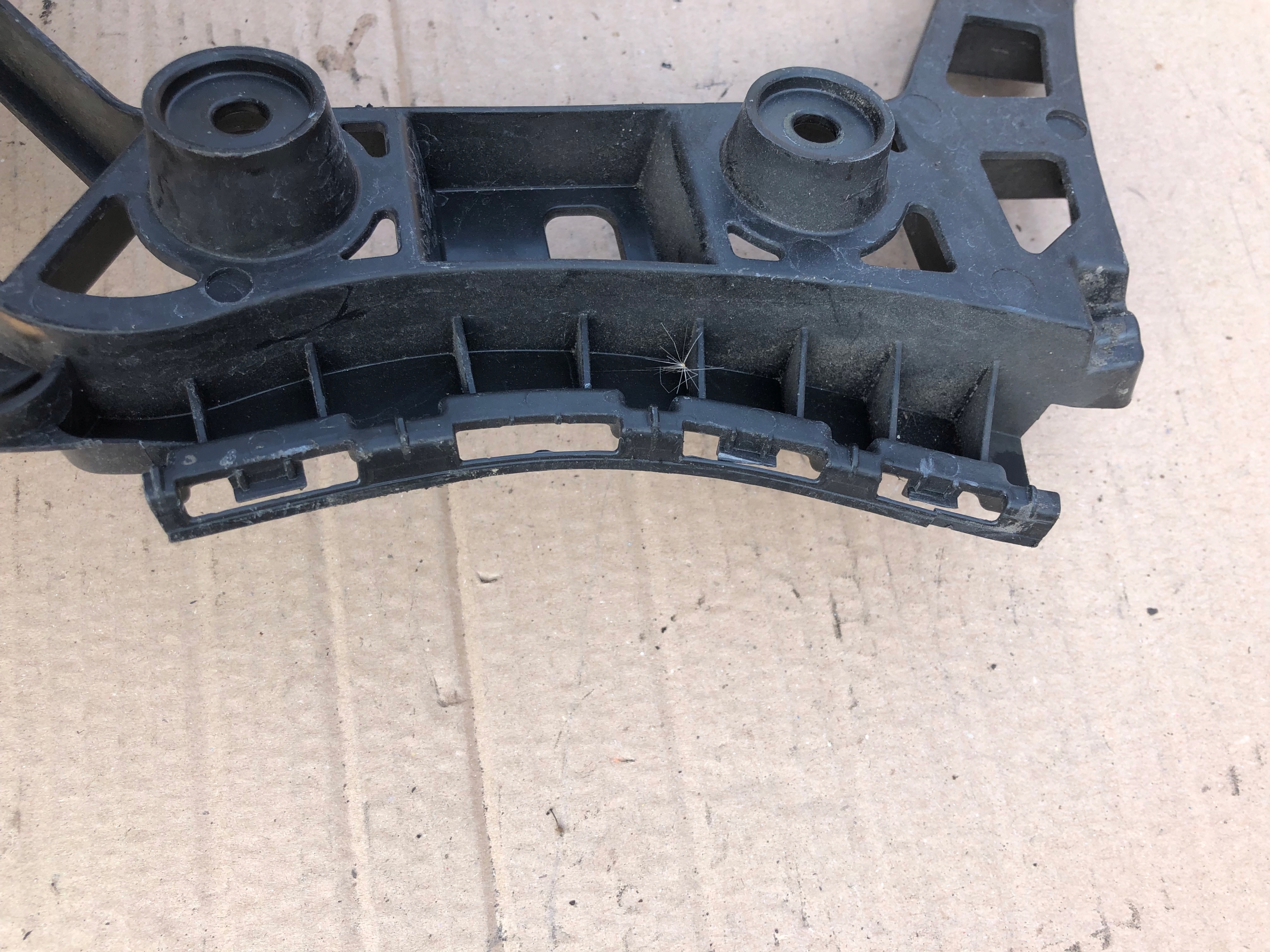 GOLF VI CABRIO bumper bracket rear part right 5K7807394