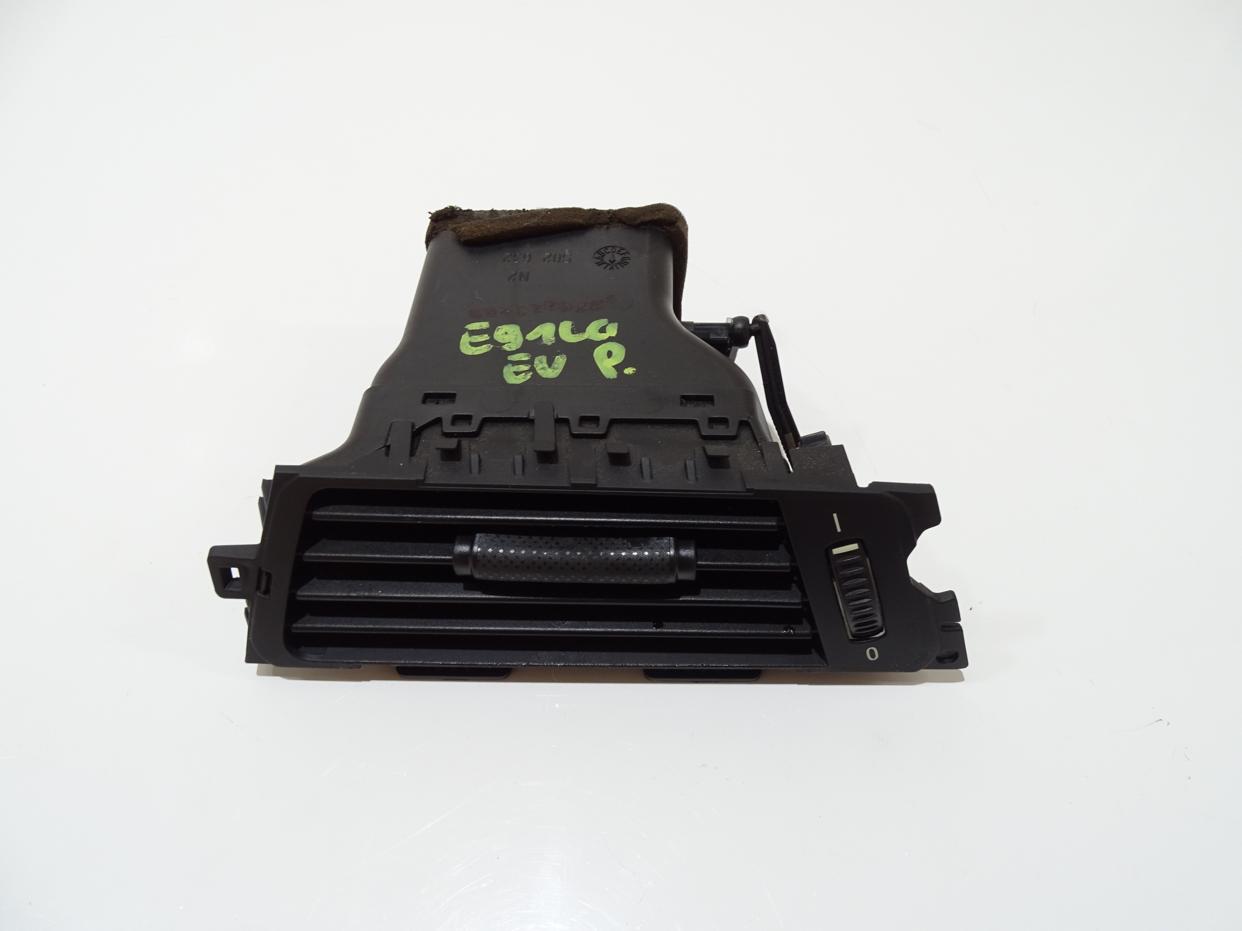 grid air conditioning devices right front BMW E90 E91 EUROPA 9130460 (20186109)