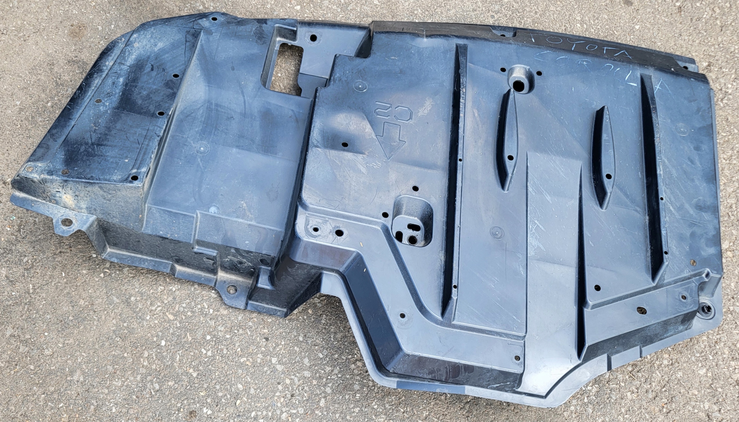Blende Abdeckung Unterfahrschutz Gehäuse untere der Stoßstange heck abdeckung TOYOTA COROLLA E16 E17 E18