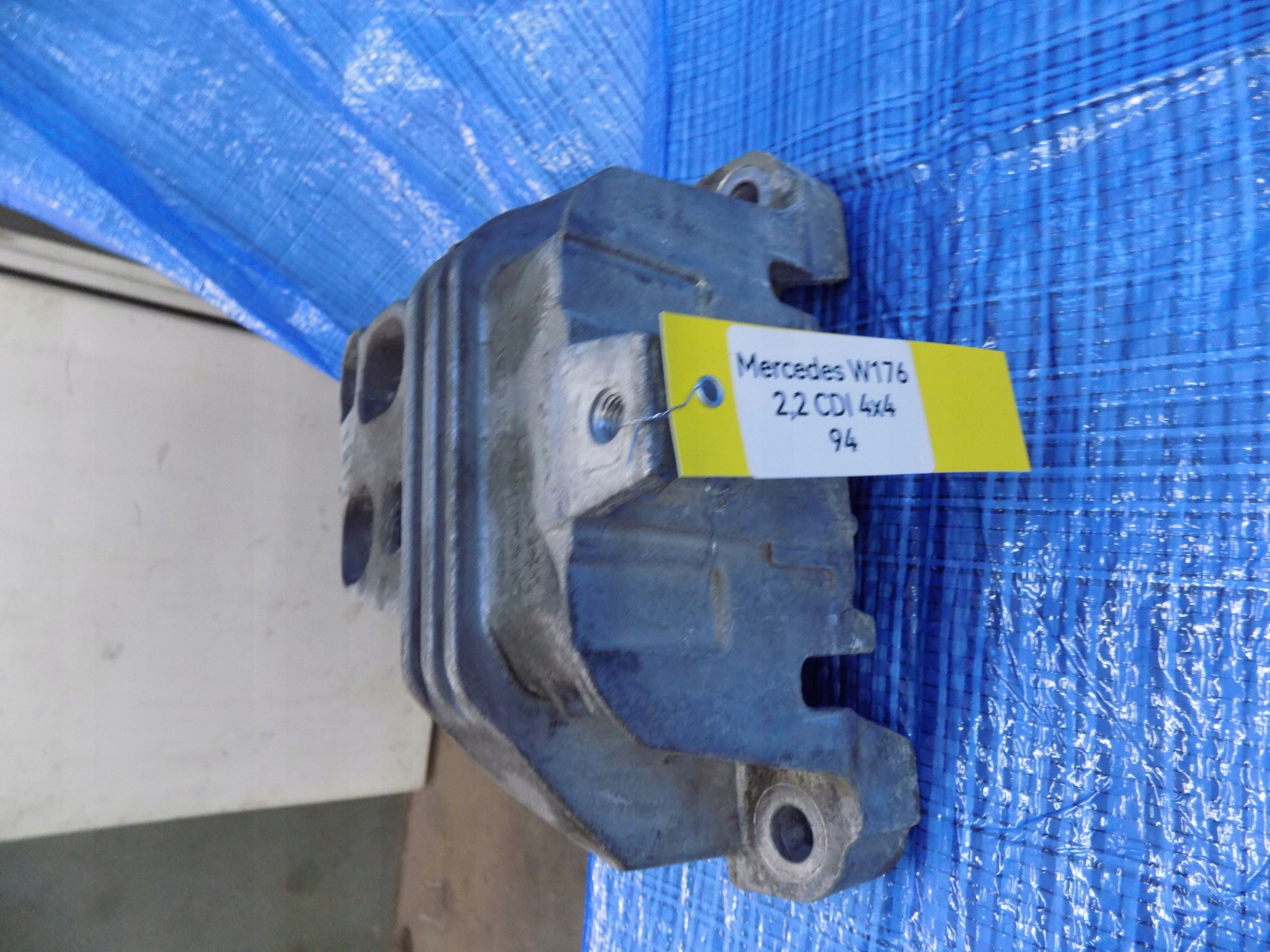 engine mount MERCEDES W176 2,2 CDI 15R