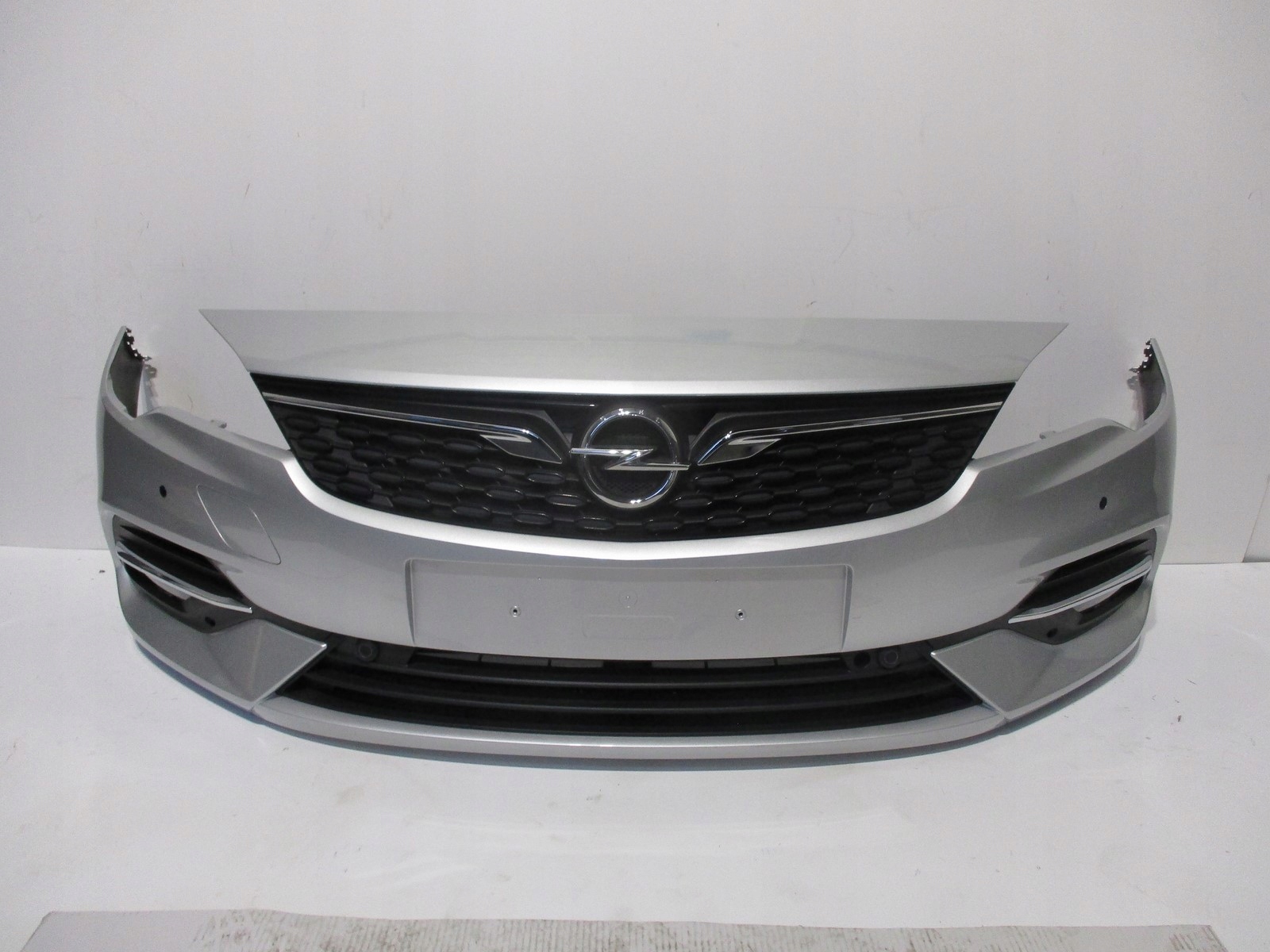 Zderzak OPEL ASTRA K LIFT 4X PDC 21R HALOG PRZEDNI