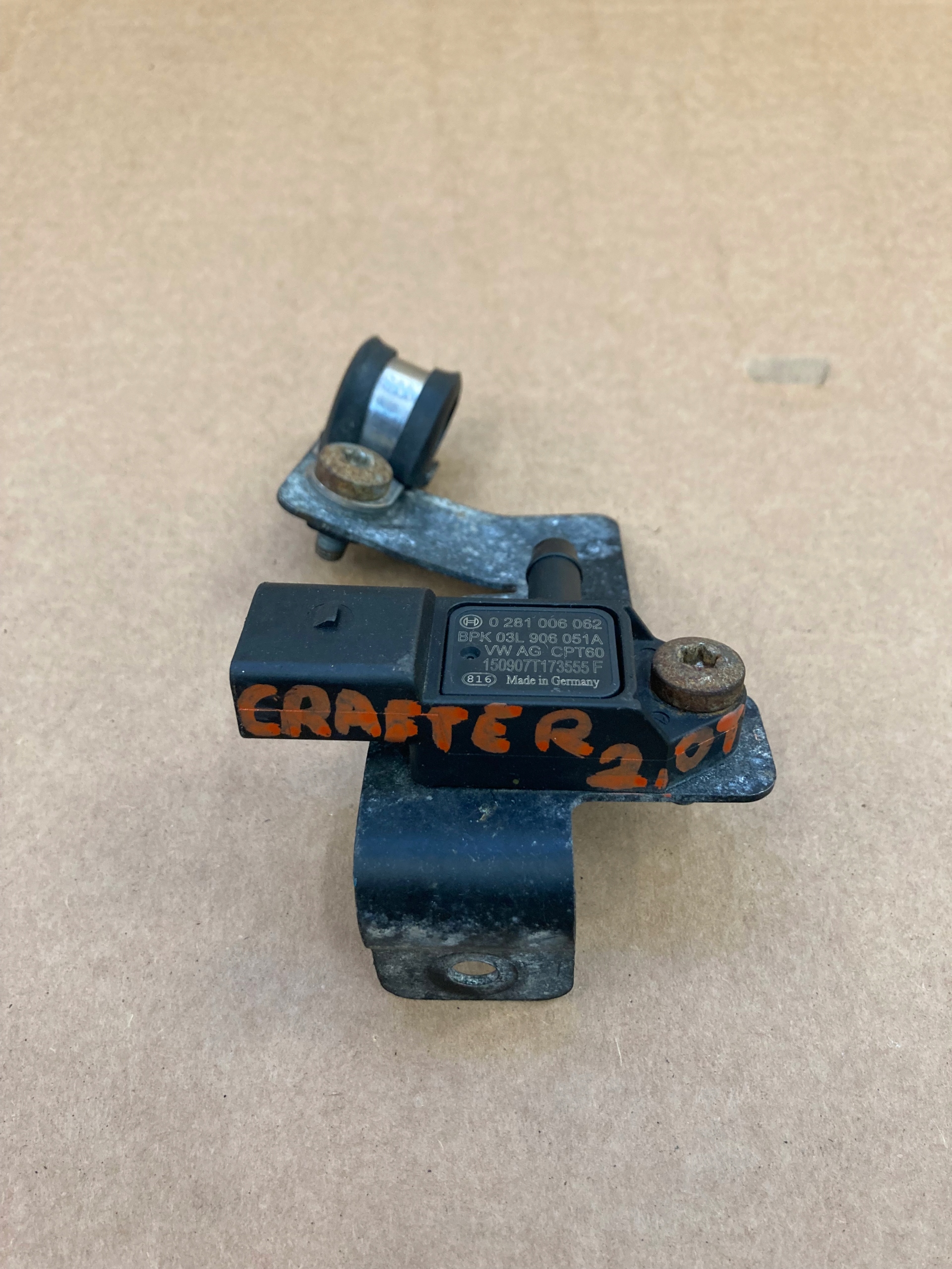 VW CRAFTER 2.0 TDI 12- ABGASDRUCK SENSOR HALTER