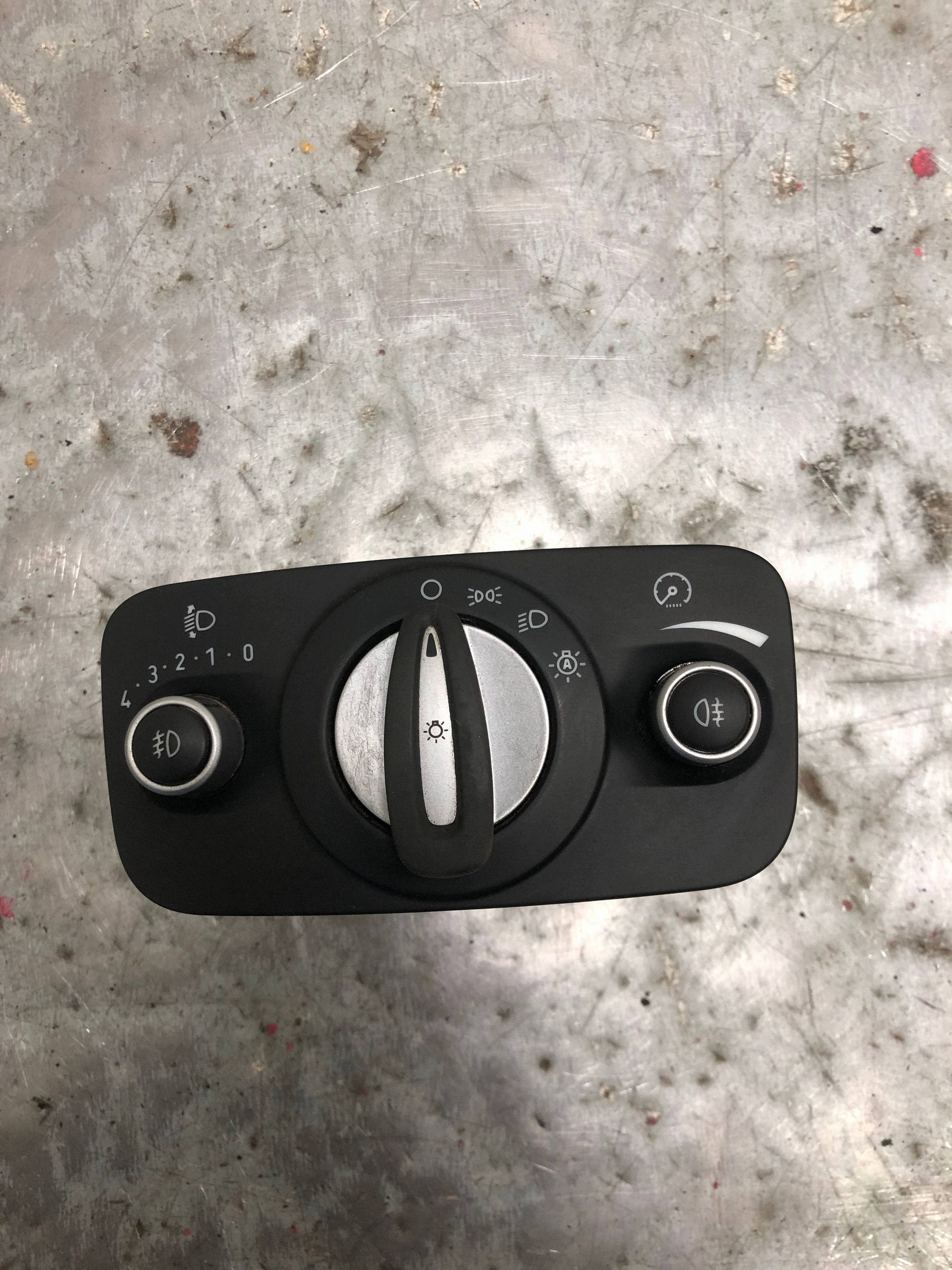 switch light switch FORD MONDEO MK4 LIFT AG9T-13A024-CB