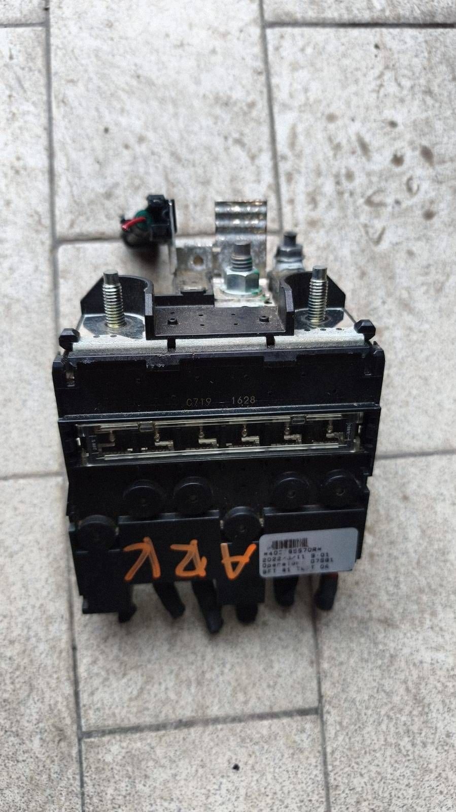 terminal plus Renault Arkana 403885570R