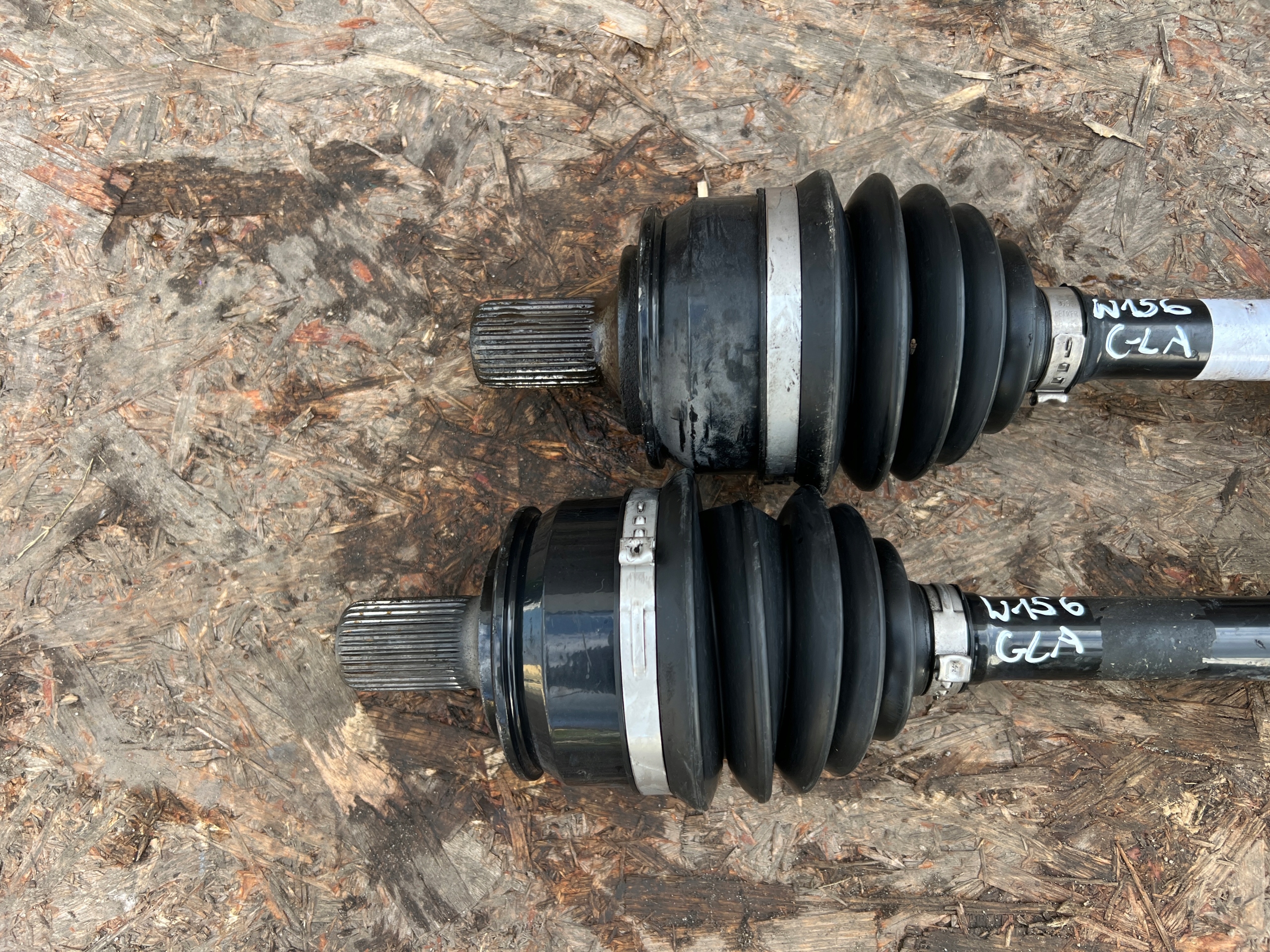 semi-axis left MERCEDES GLA X156 2.2 4X4 A2463301401