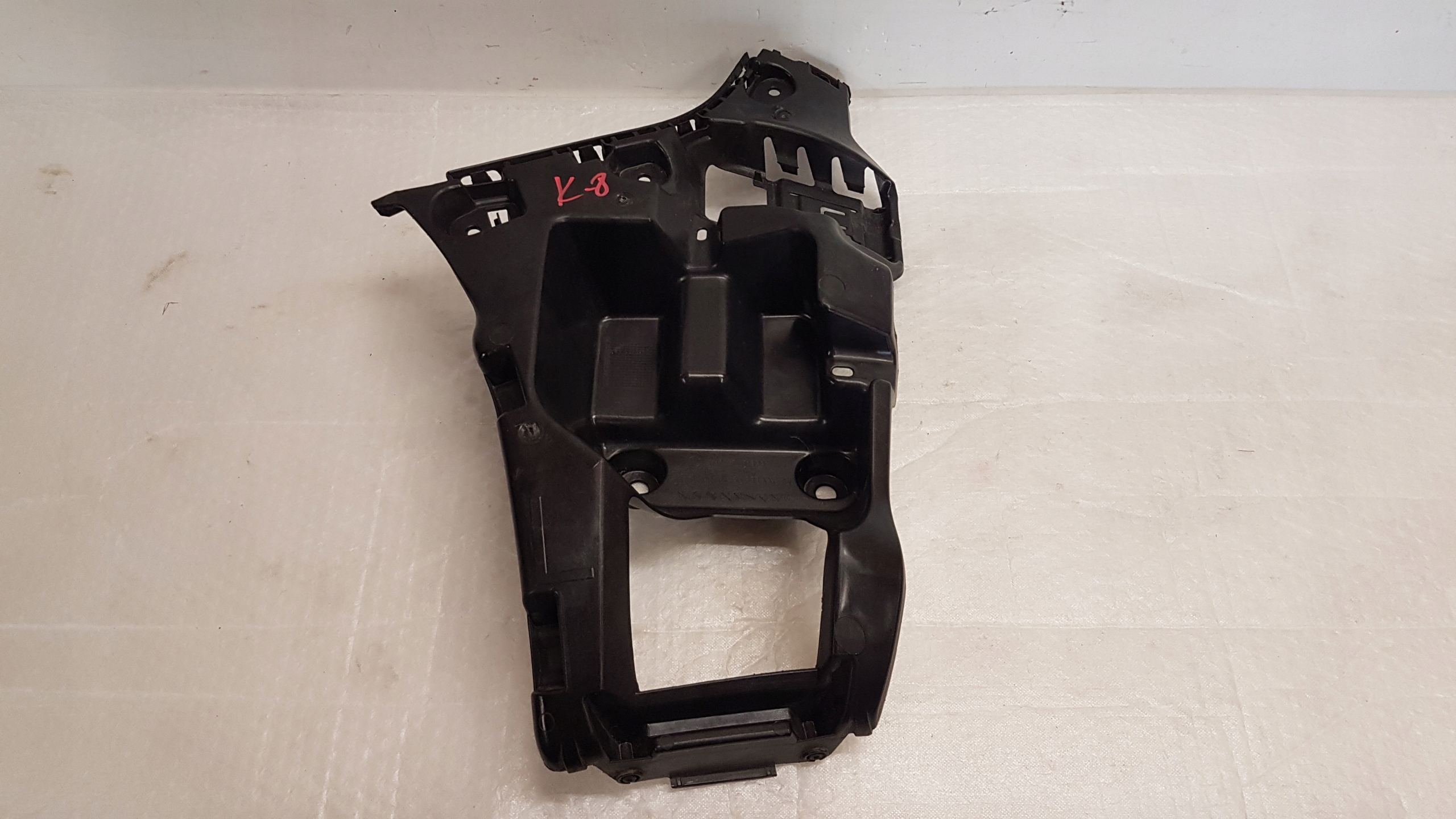 ŚLIZG ZDERZAKA LEWY TYŁ BMW SERIA 1 F40 7461399